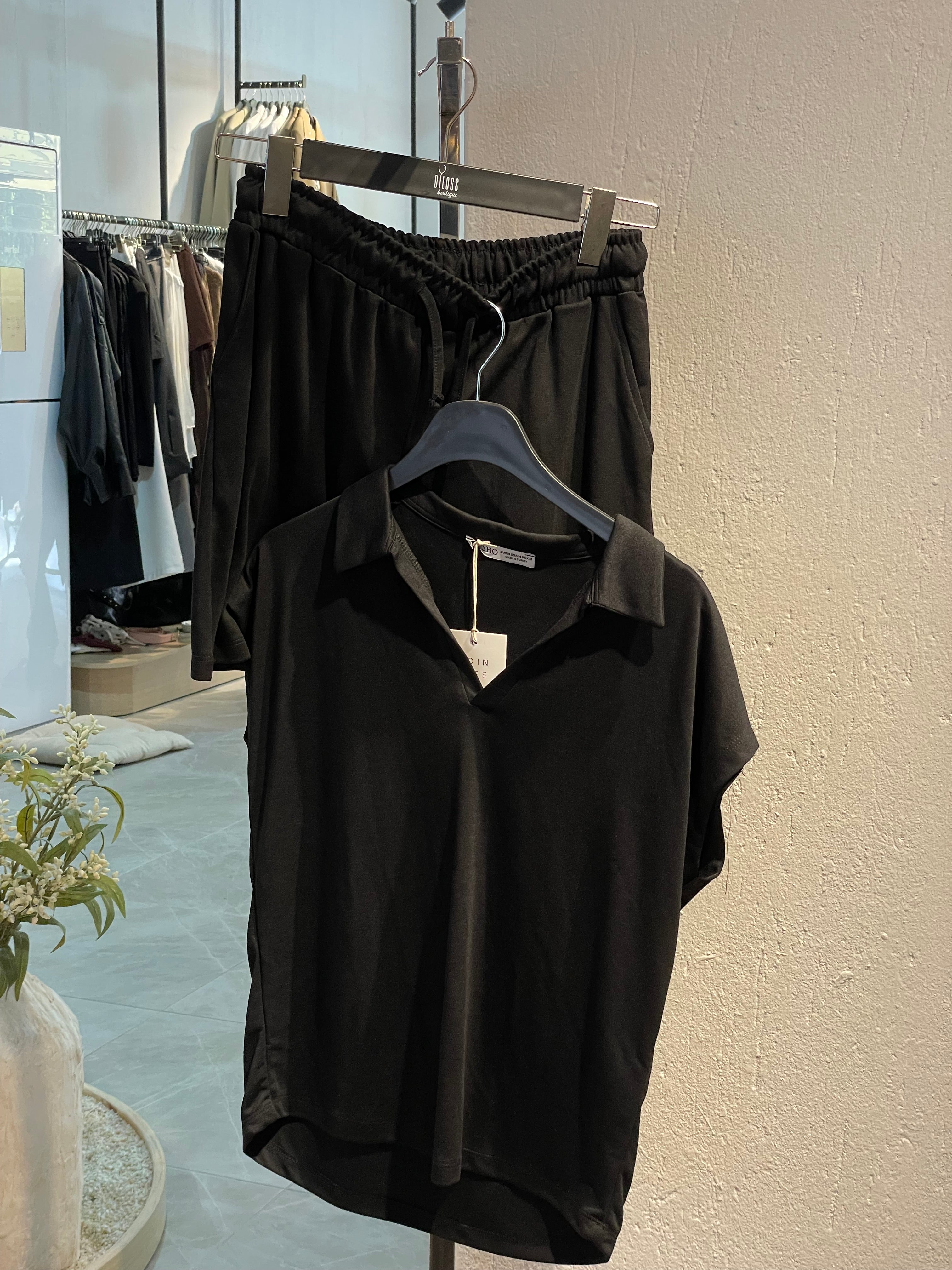 Marka Dökümlü Kumaş Şortlu Alt-Üst Takım