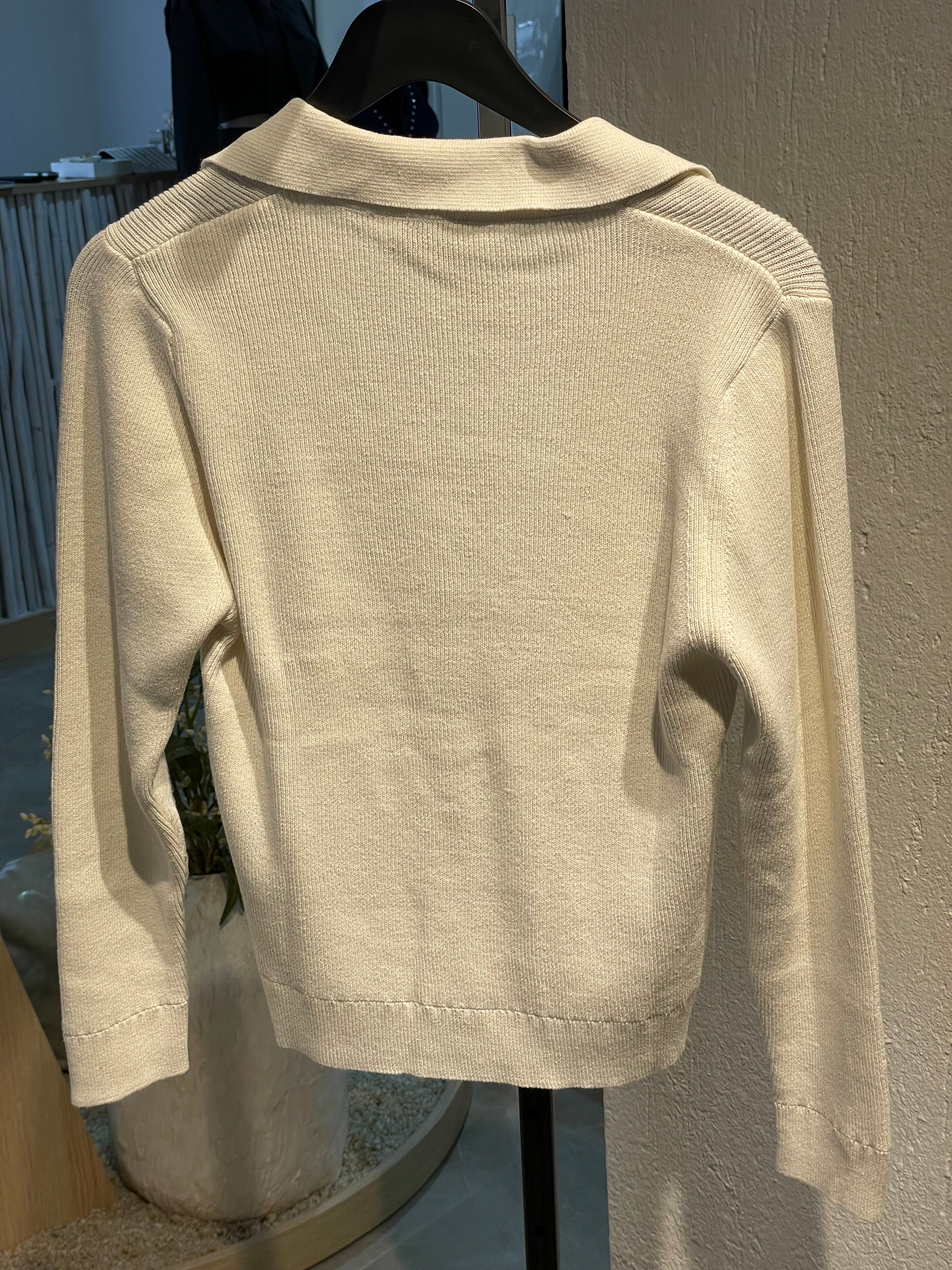 Düğmeli Marka Hırka