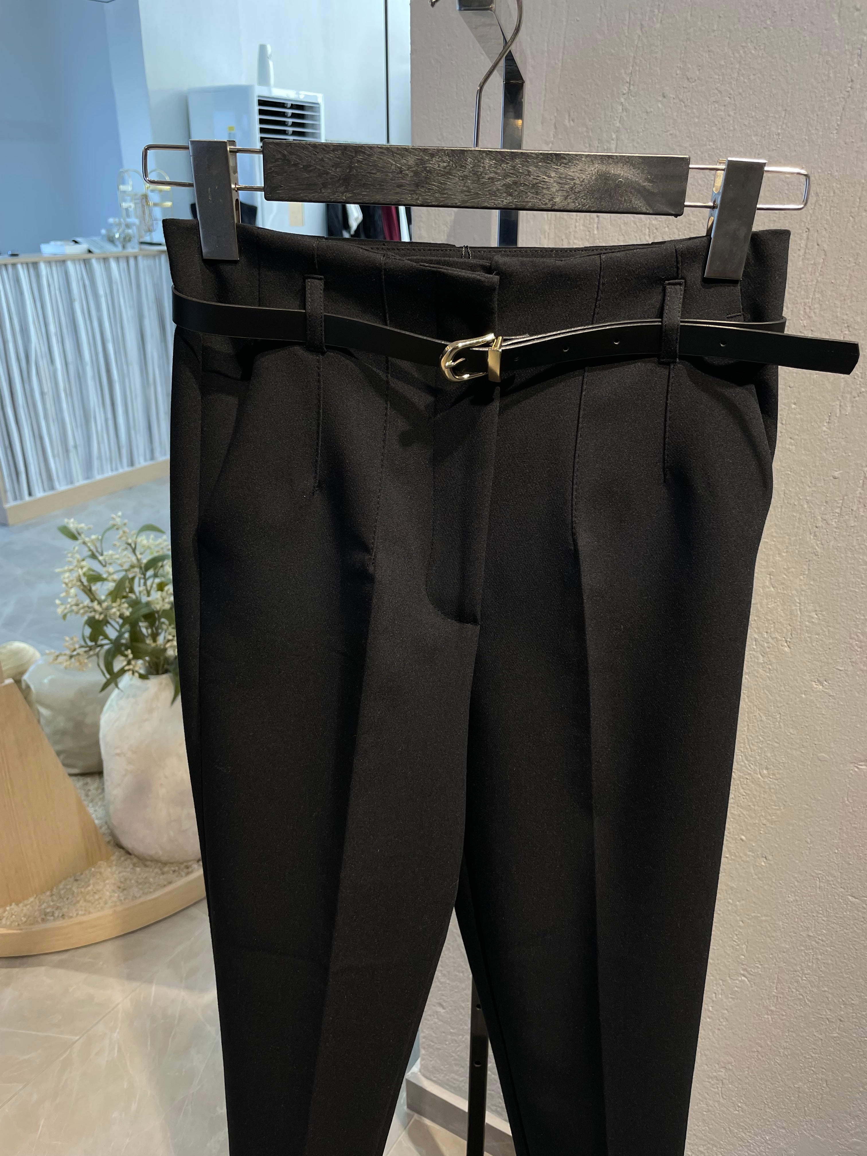 Kemerli Havuç Pantalon