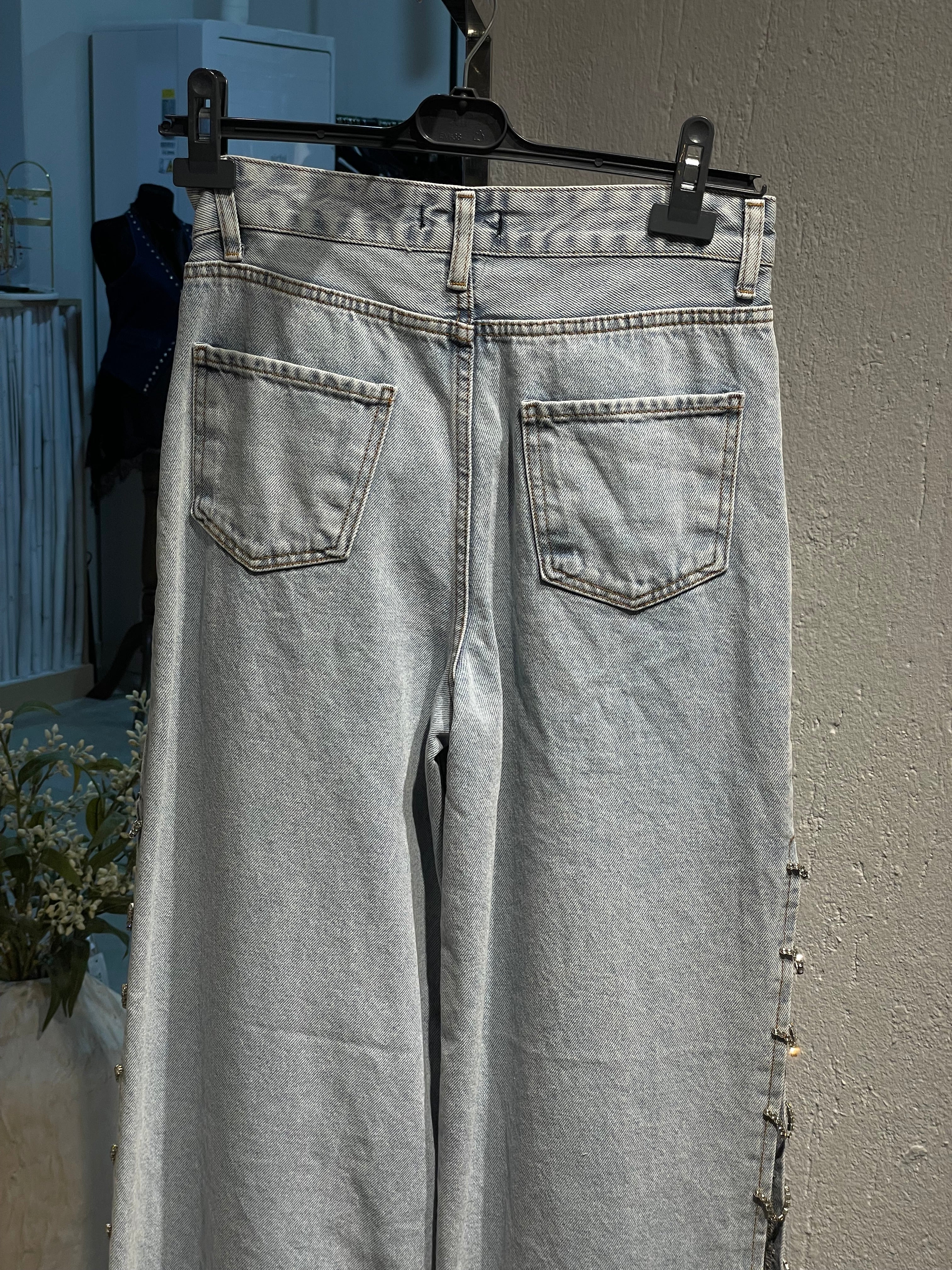 Taş Detaylı Buz Mavisi Pantolon