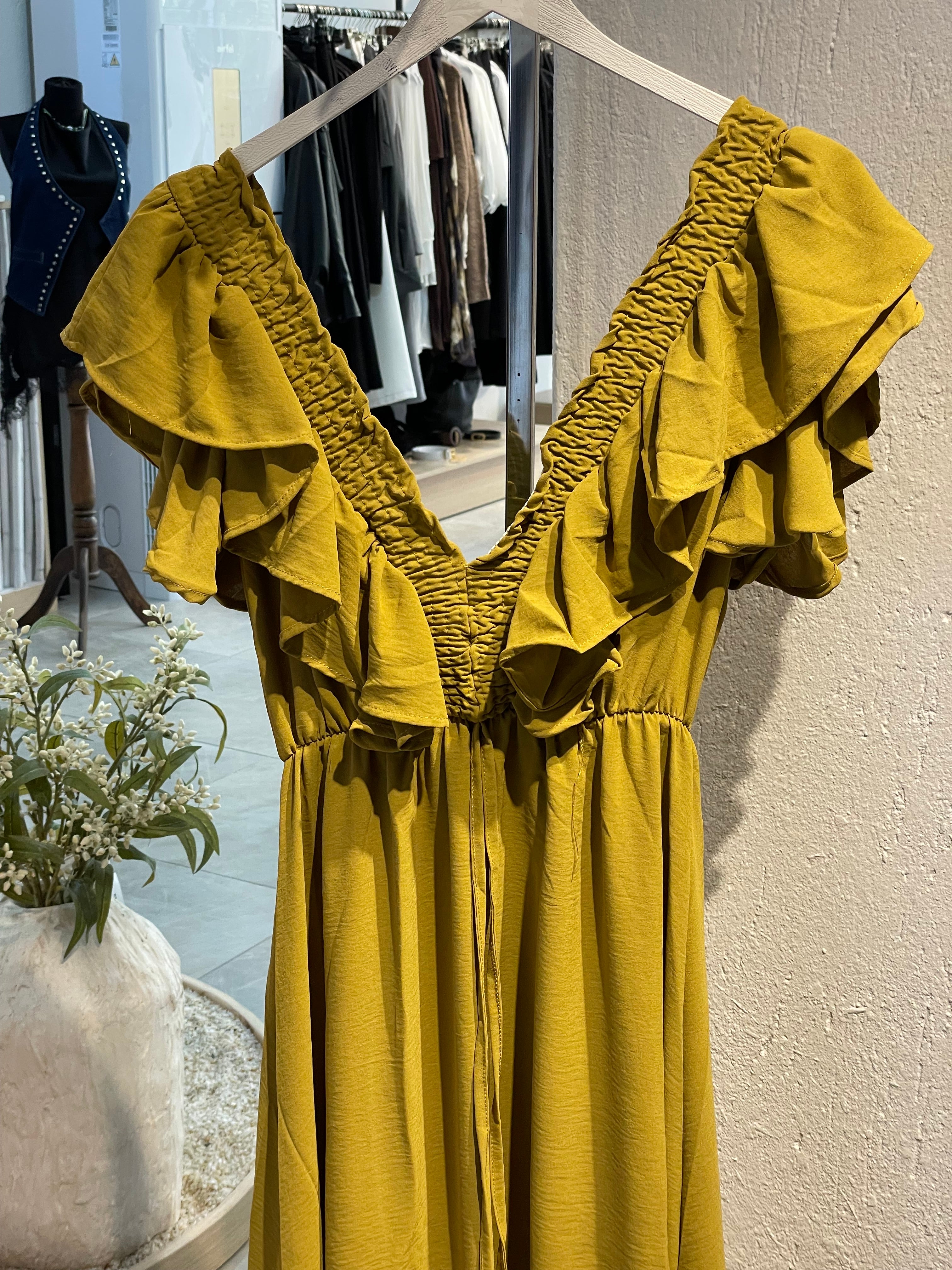 Yağ Yeşili Fırfır Detaylı Uzun Elbise