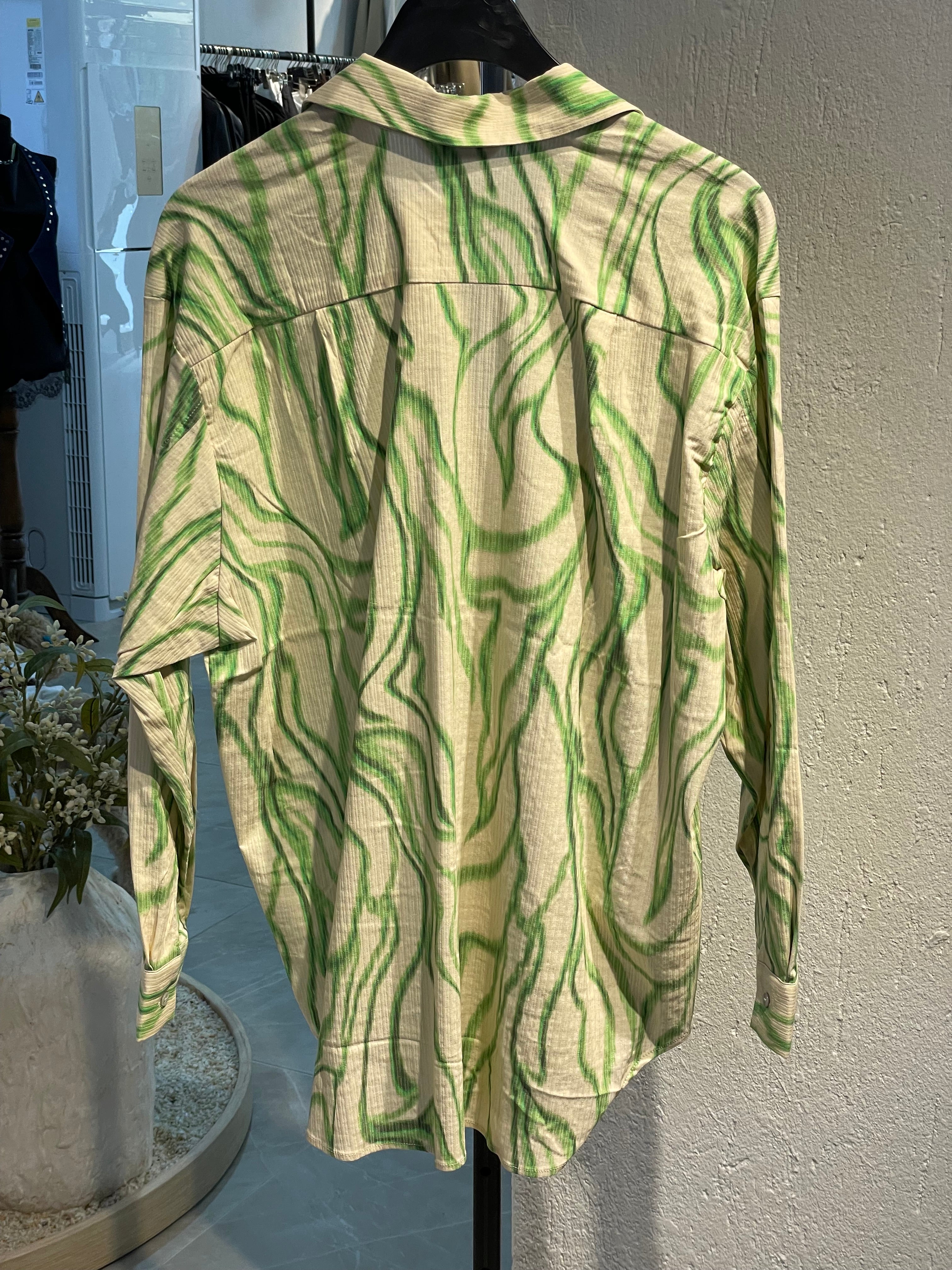 Desenli Dökümlü Gömlek