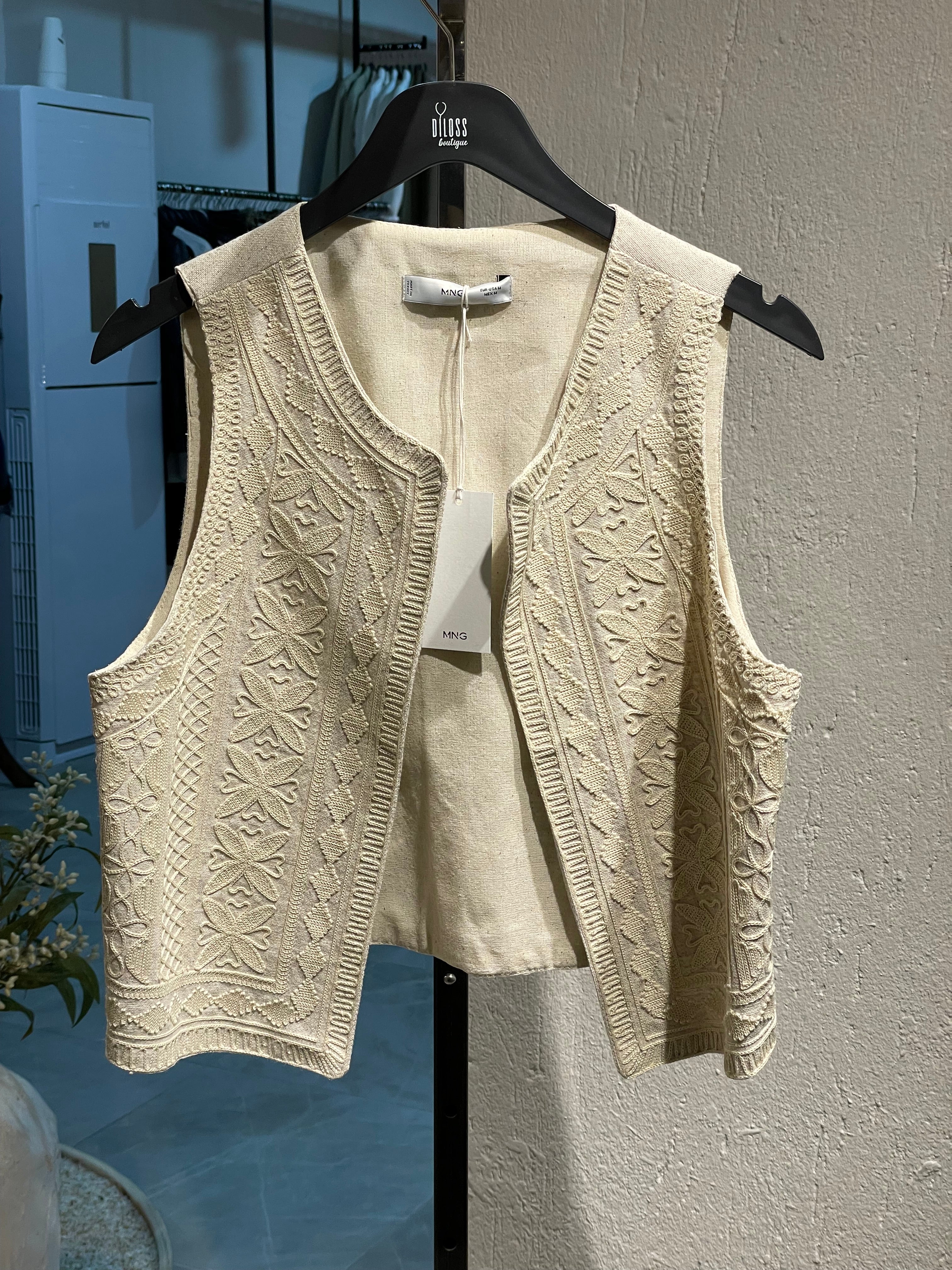 Nakış Detaylı Yelek