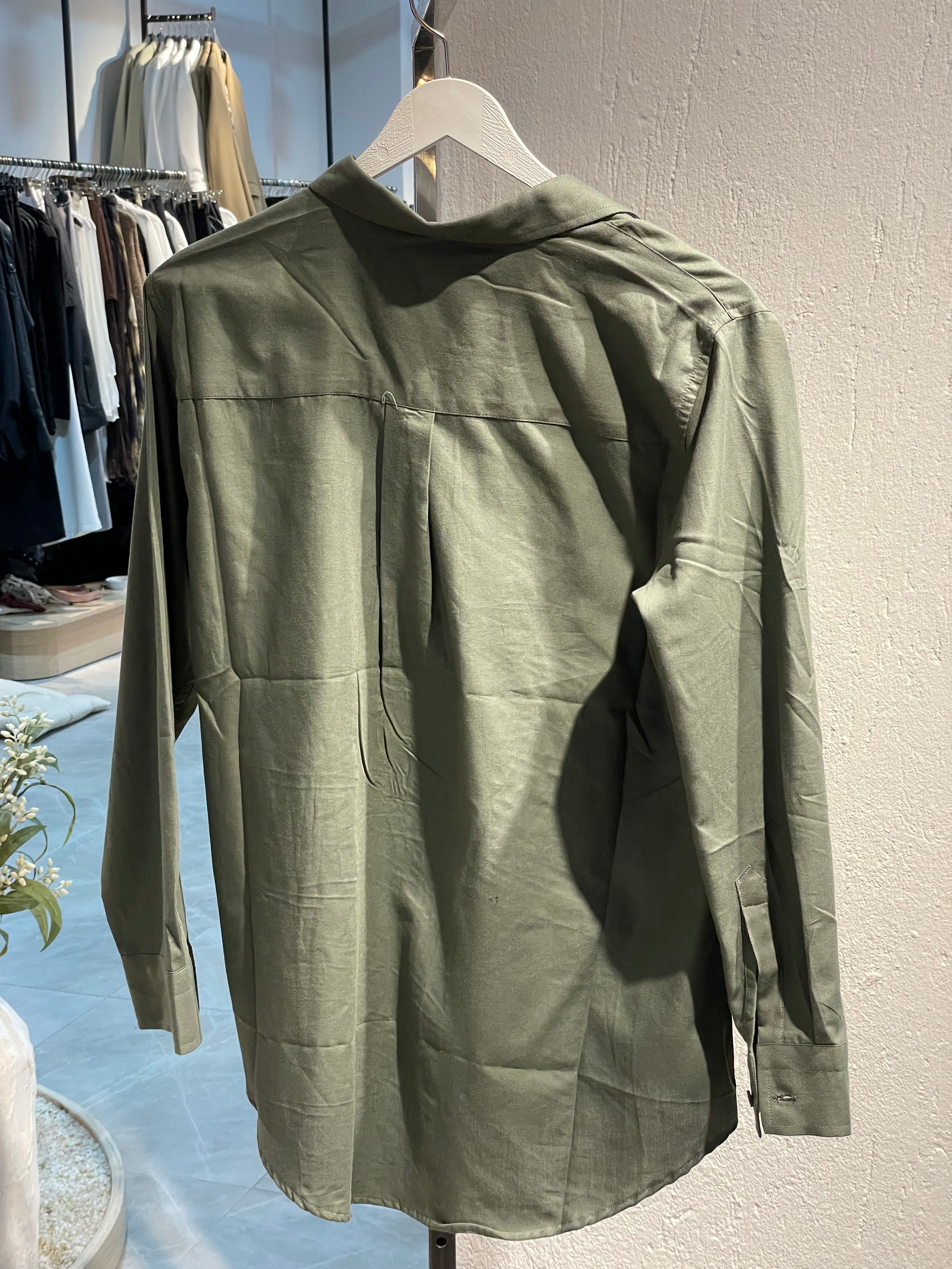 Markalı Rahat Kesim Gömlek