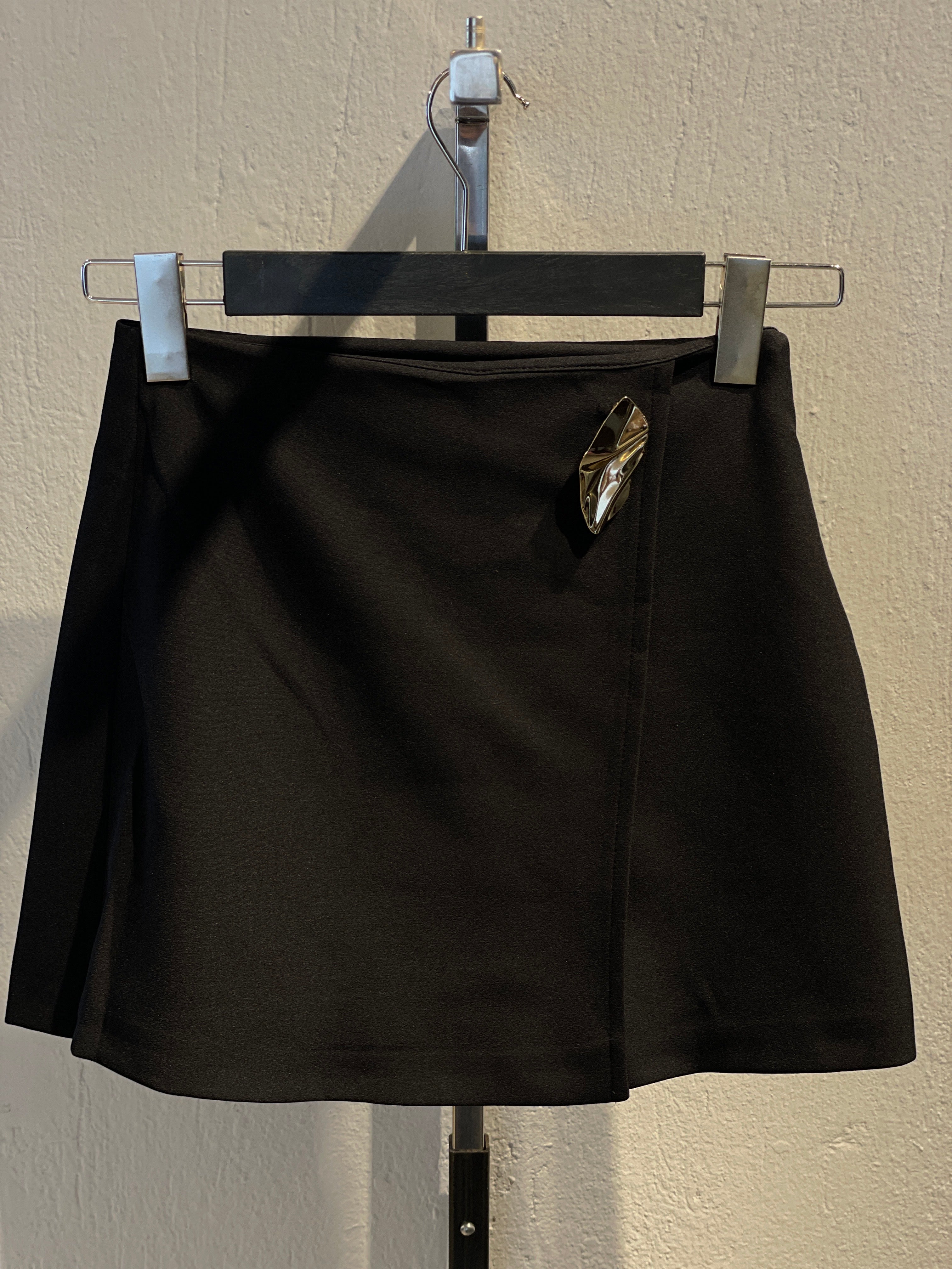 Toka Detaylı Şort Etek