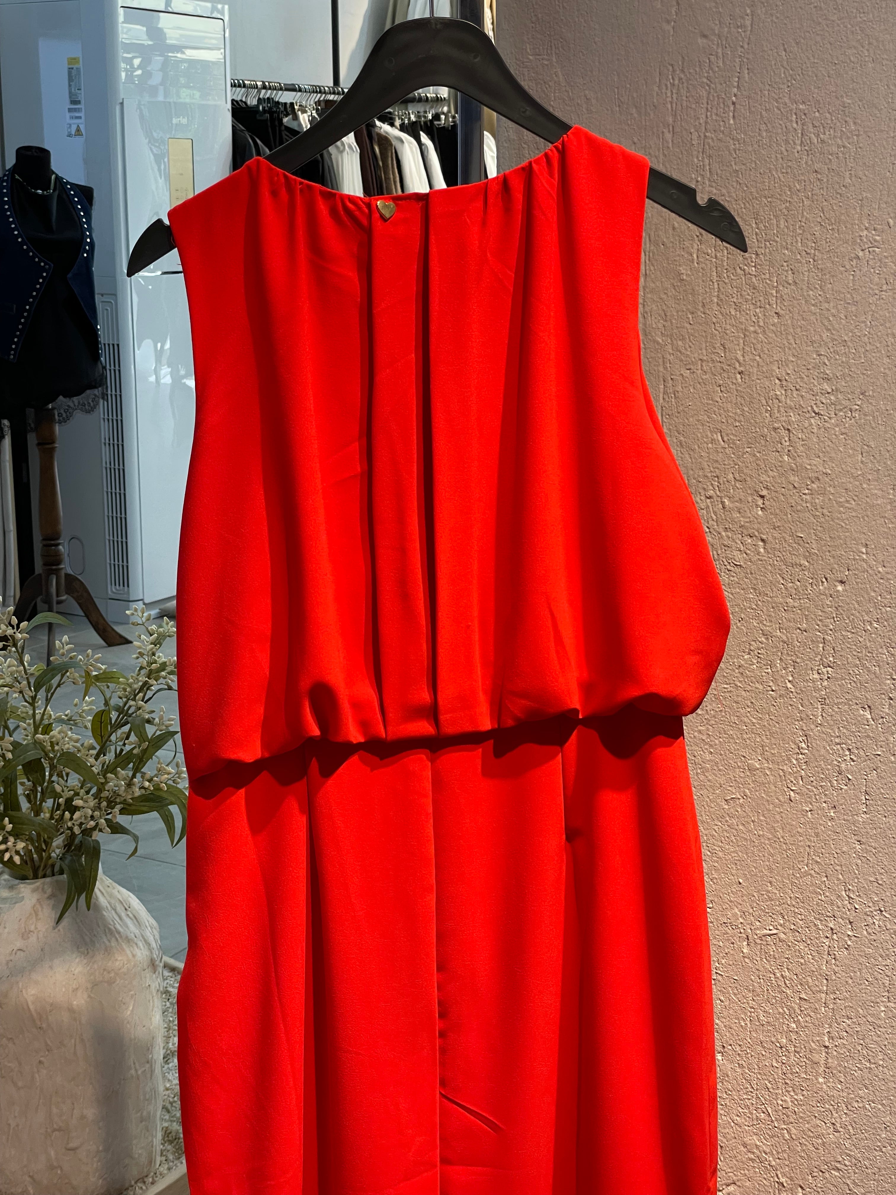 Önden Yırtmaç Büzgülü Elbise