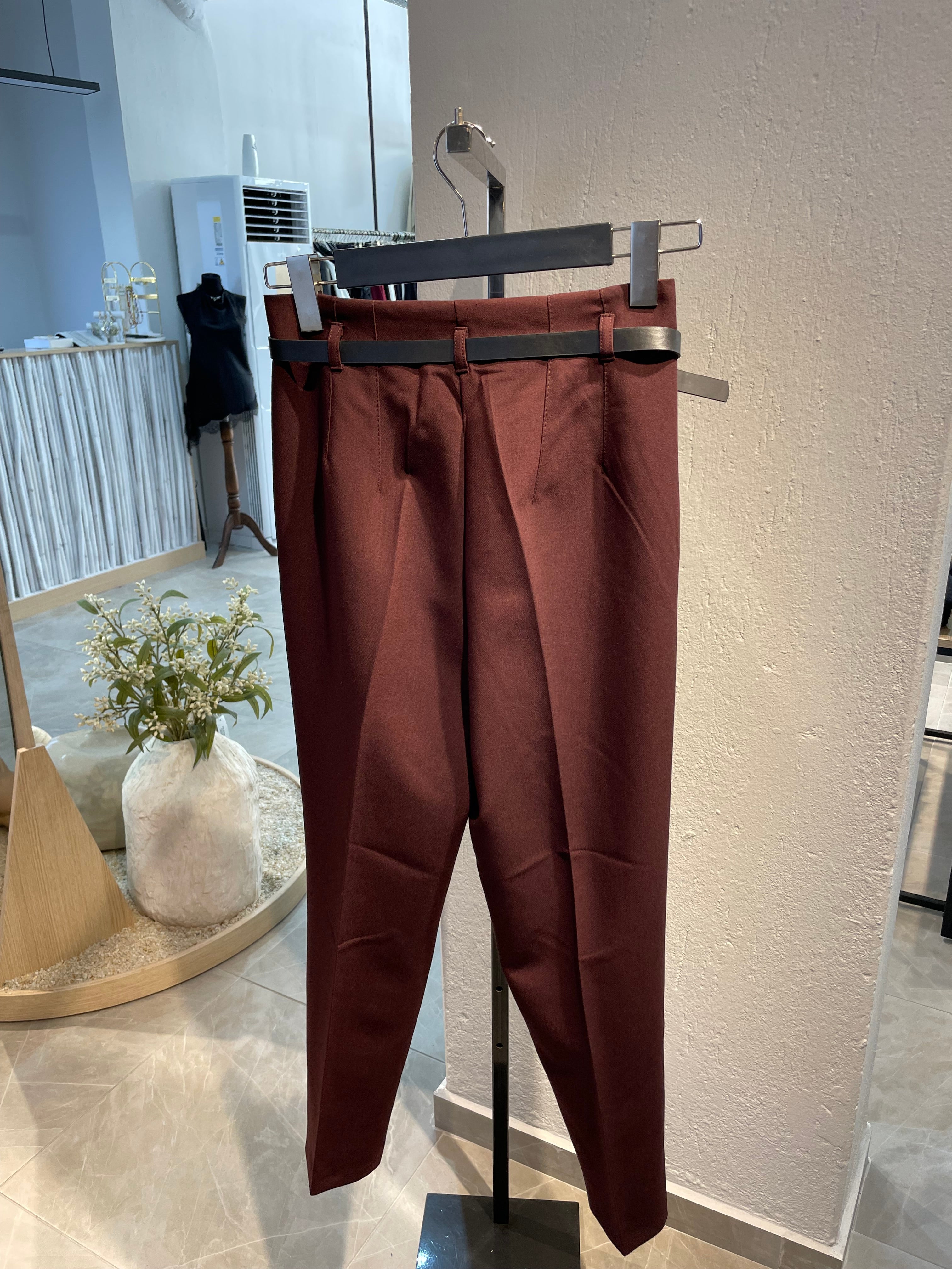 Kemerli Havuç Pantalon