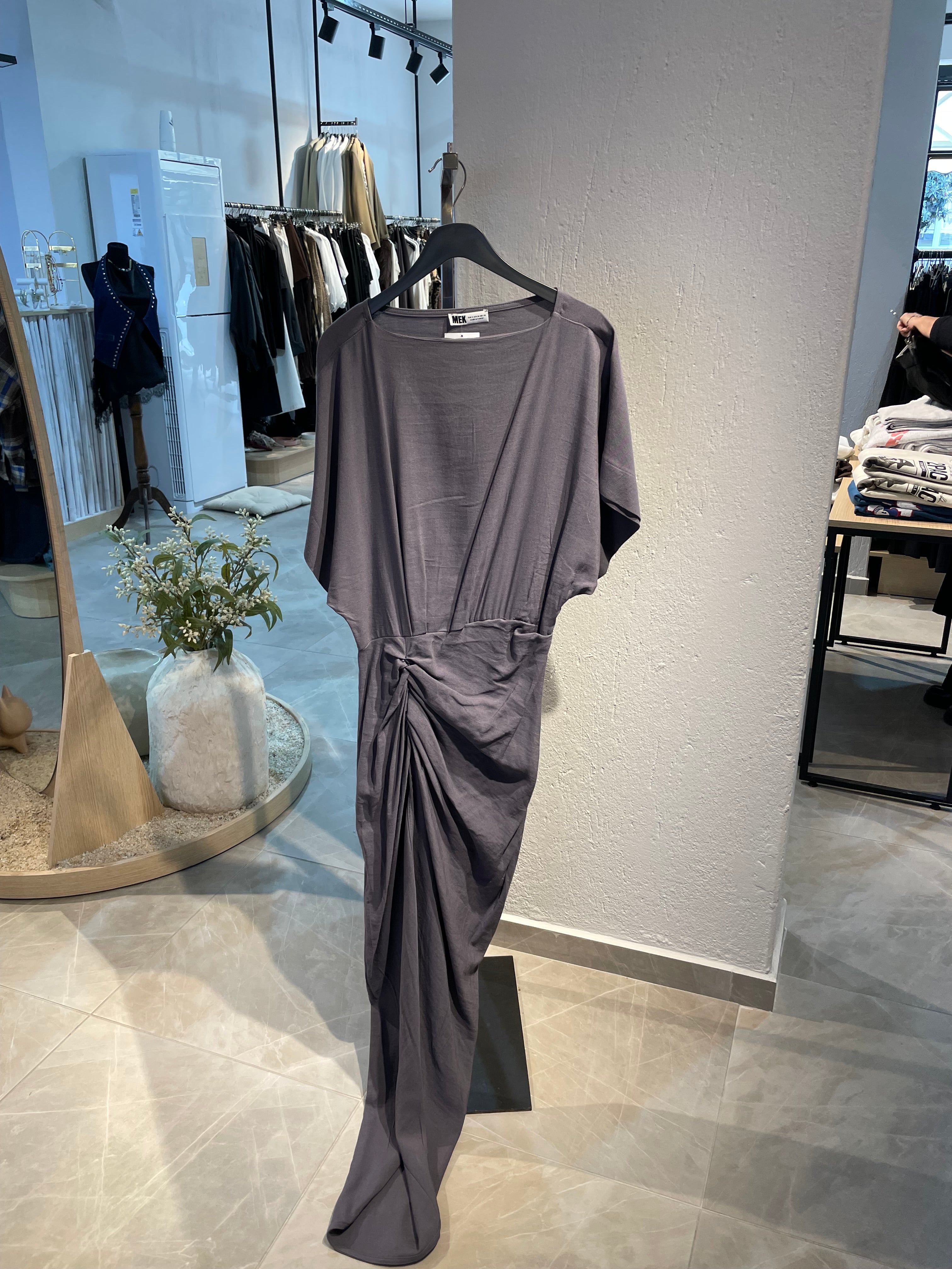 Yırtmaçlı Büzgülü Uzun Elbise