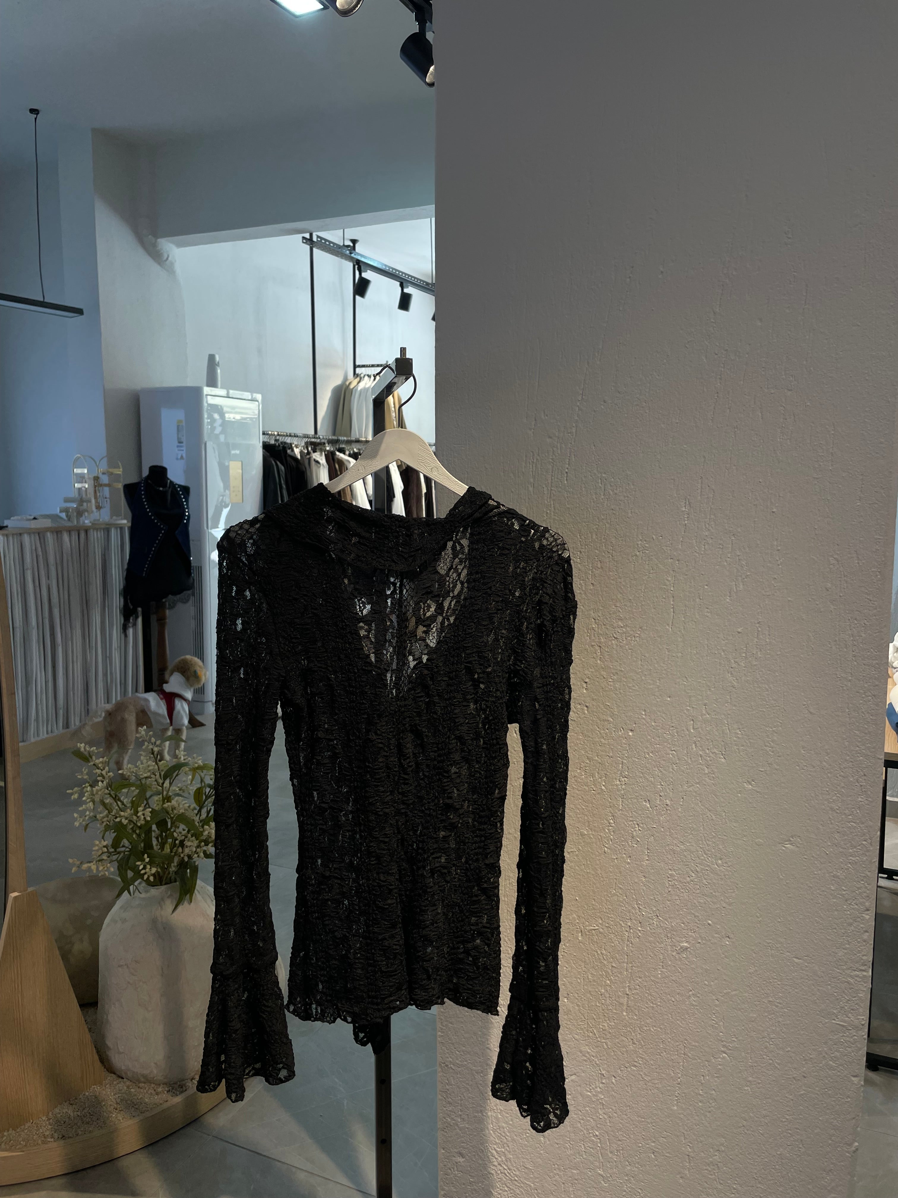 Volan Detaylı Dantel Bluz