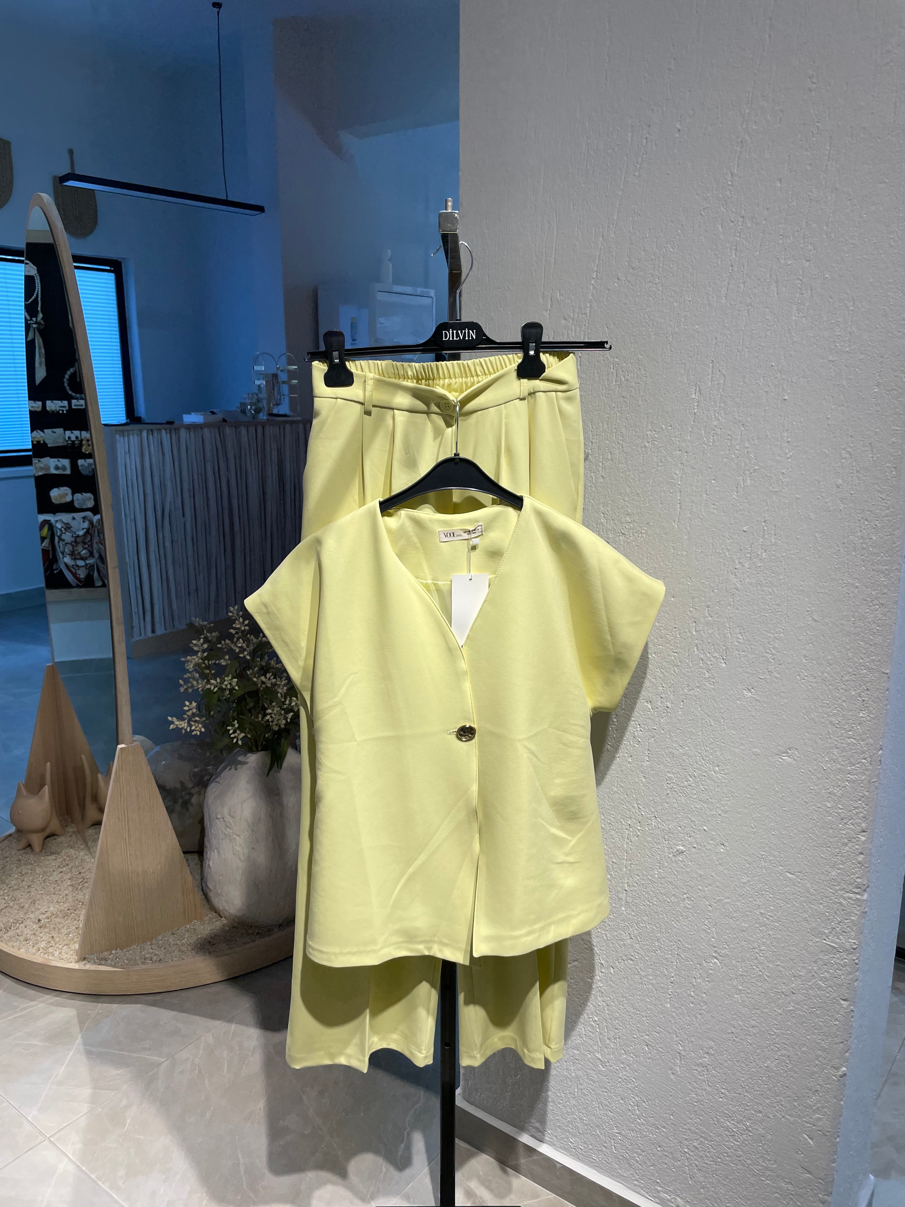 Kısa Kollu Alt-Üst Sarı Takım