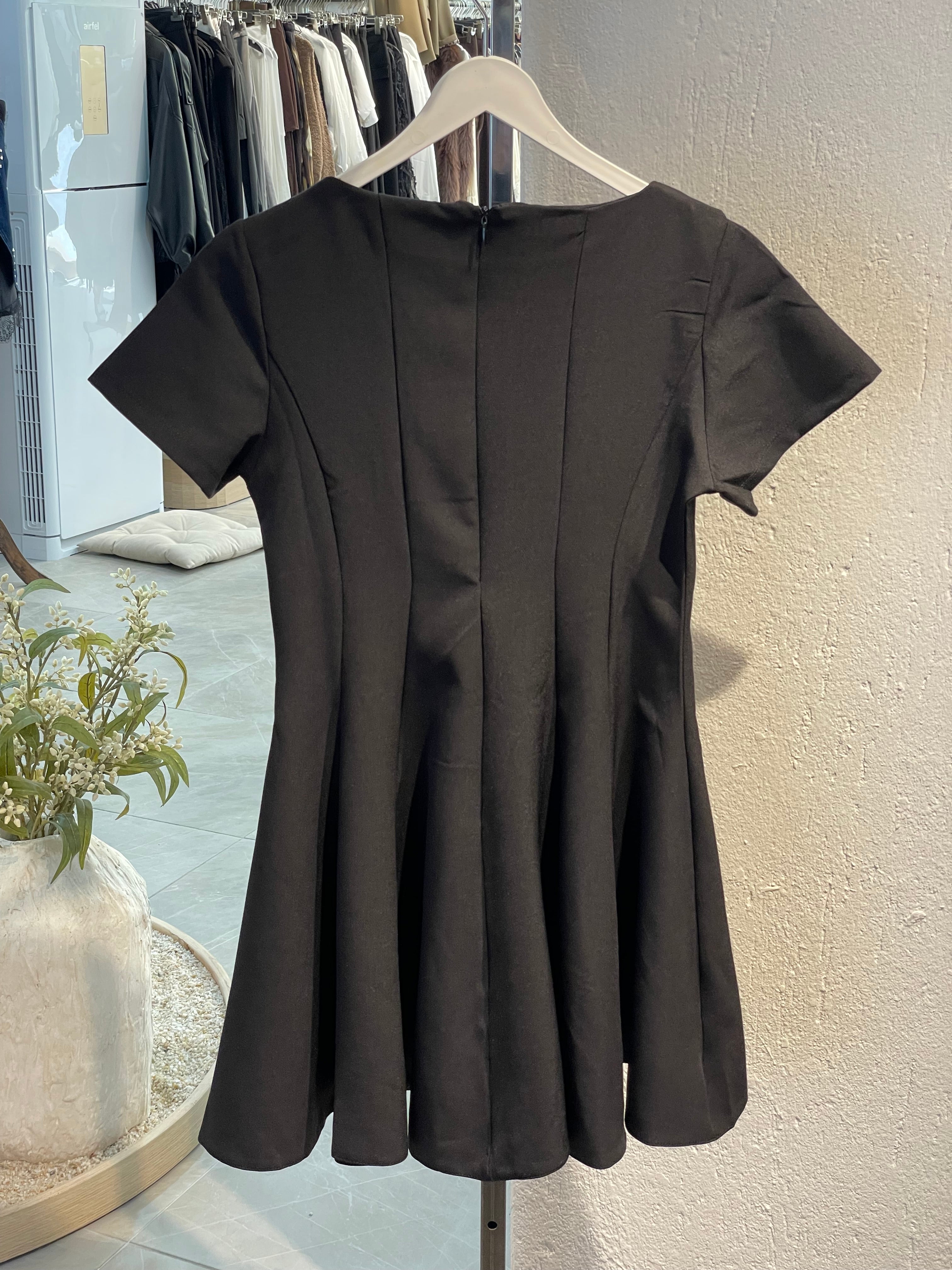 Şeritli Kısa Elbise