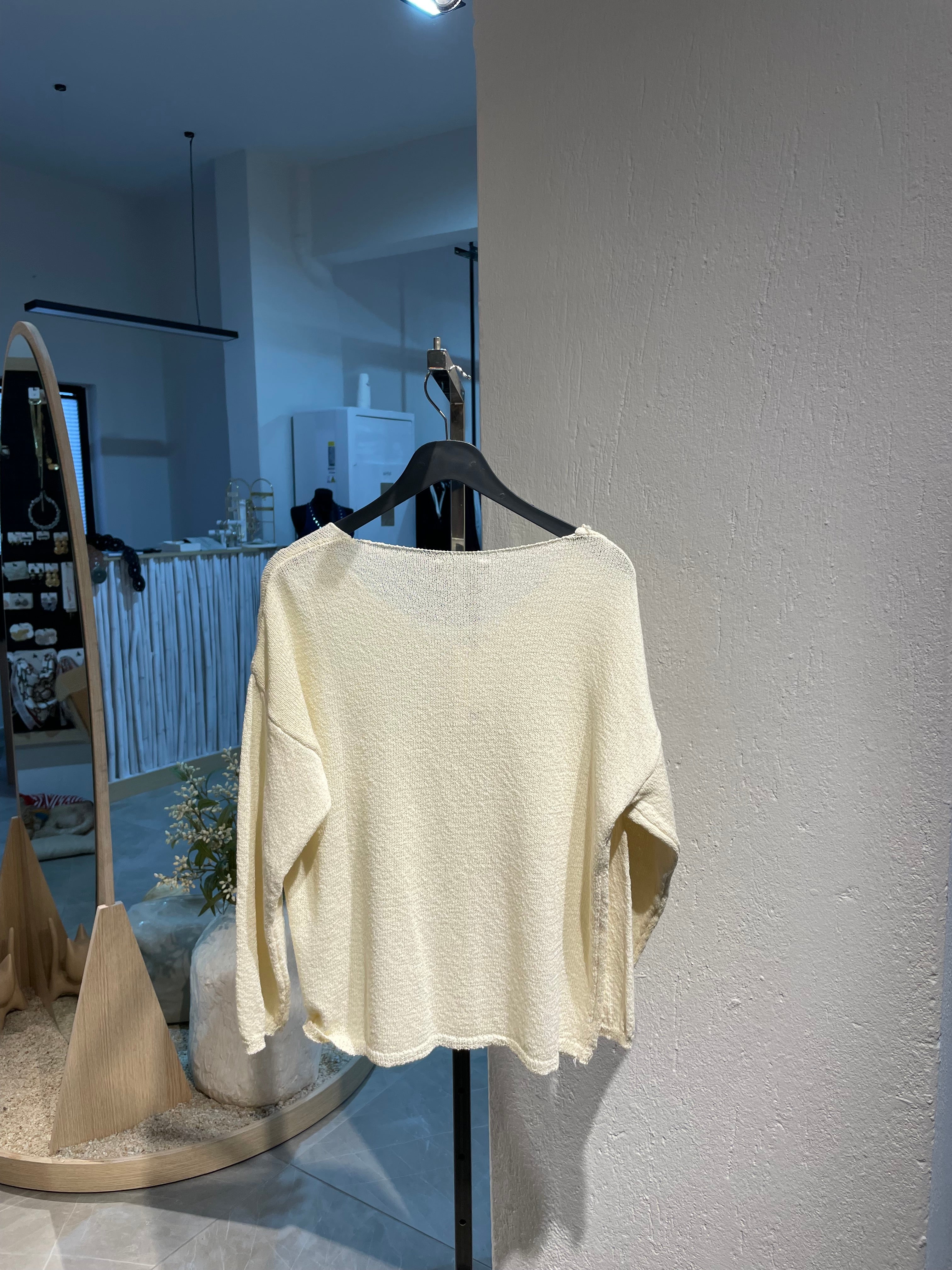 Triko Düşük Omuz Kazak