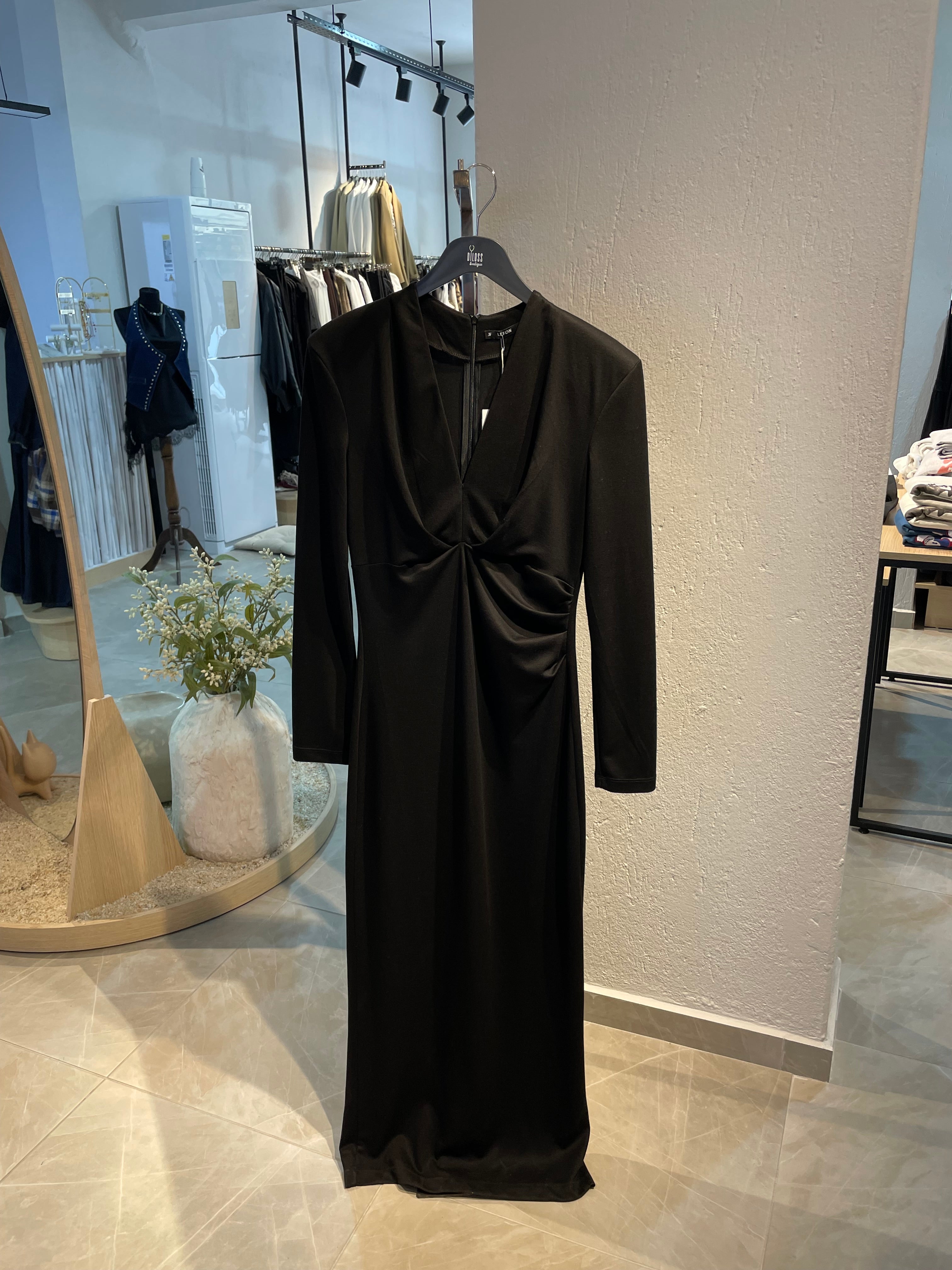 Önden Büzgülü Uzun Davet Elbisesi