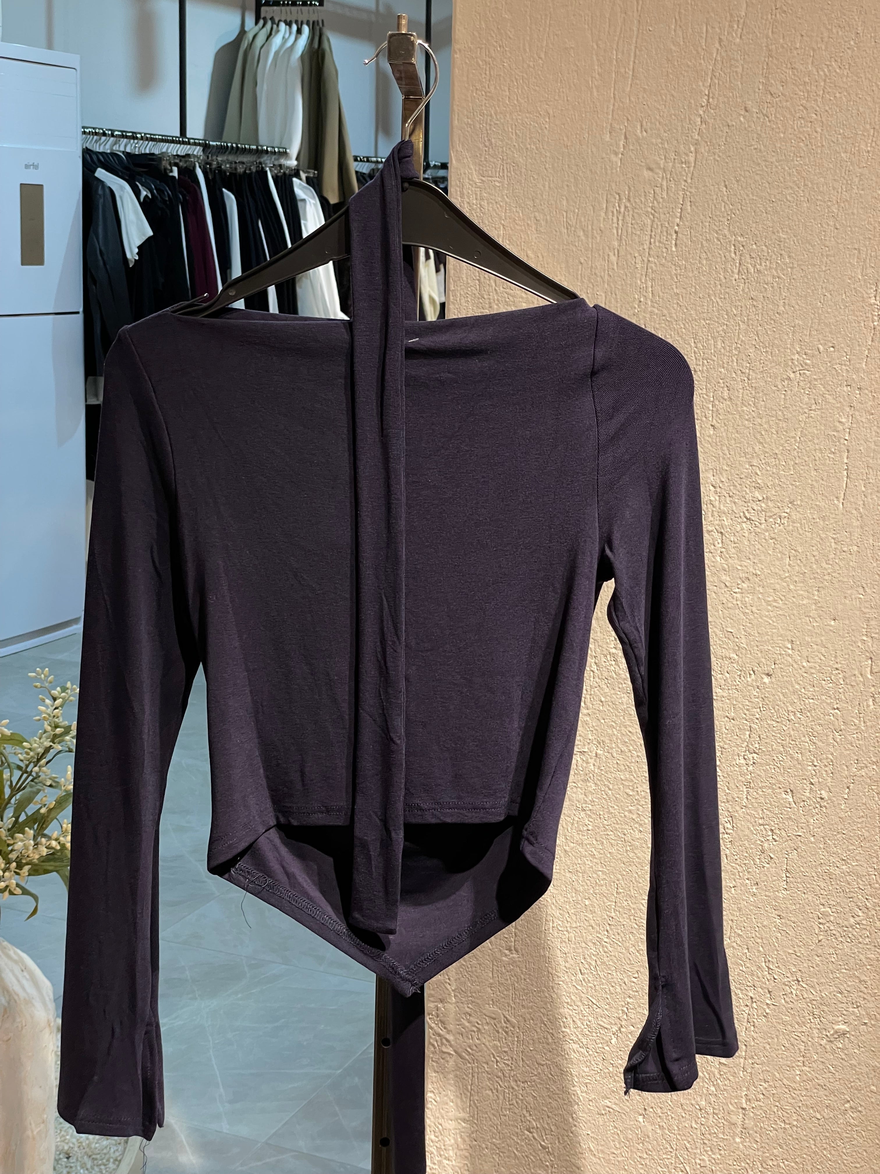 Boyundan bağlamalı drapeli üst