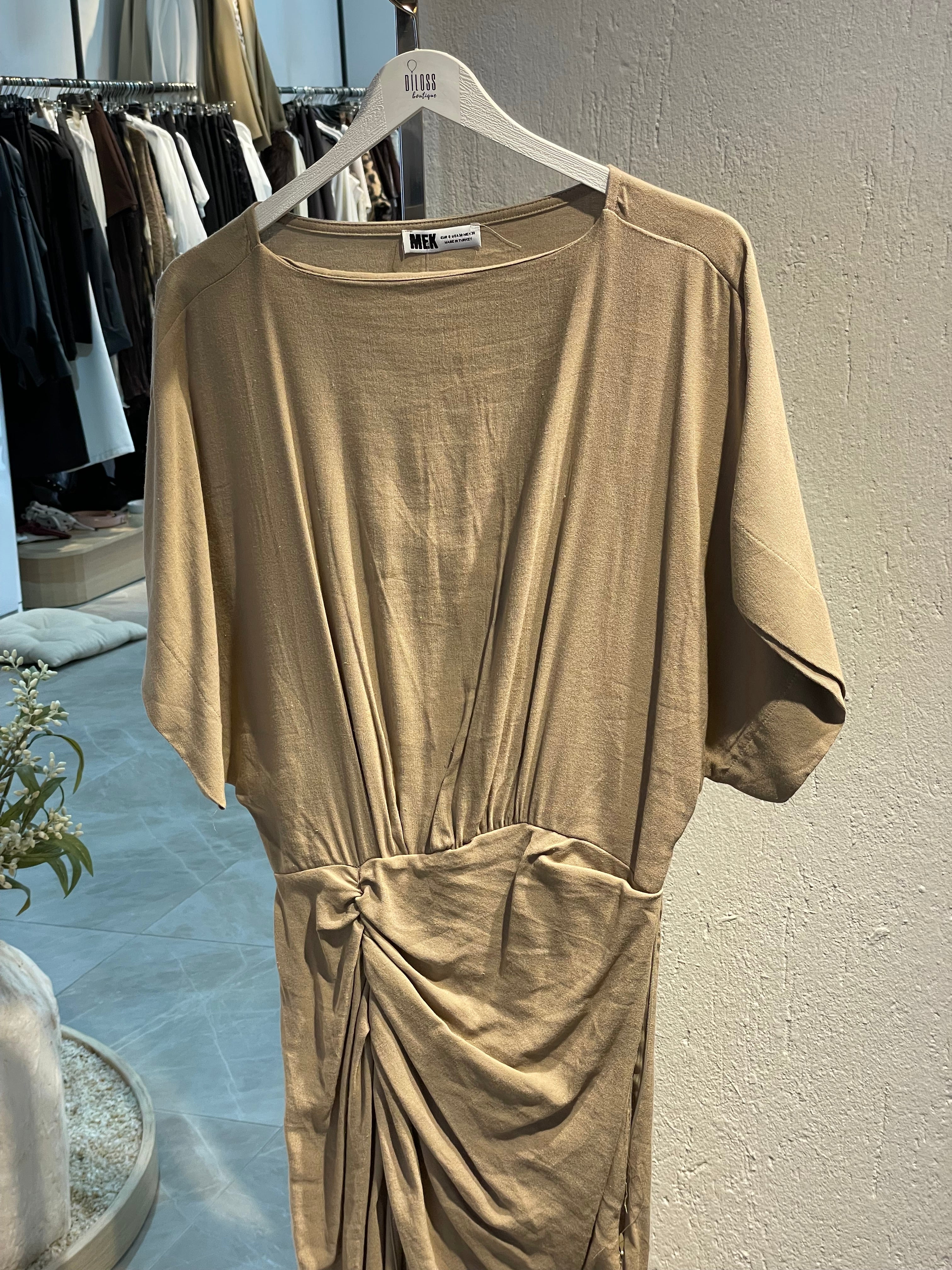 Yırtmaçlı Büzgülü Uzun Elbise