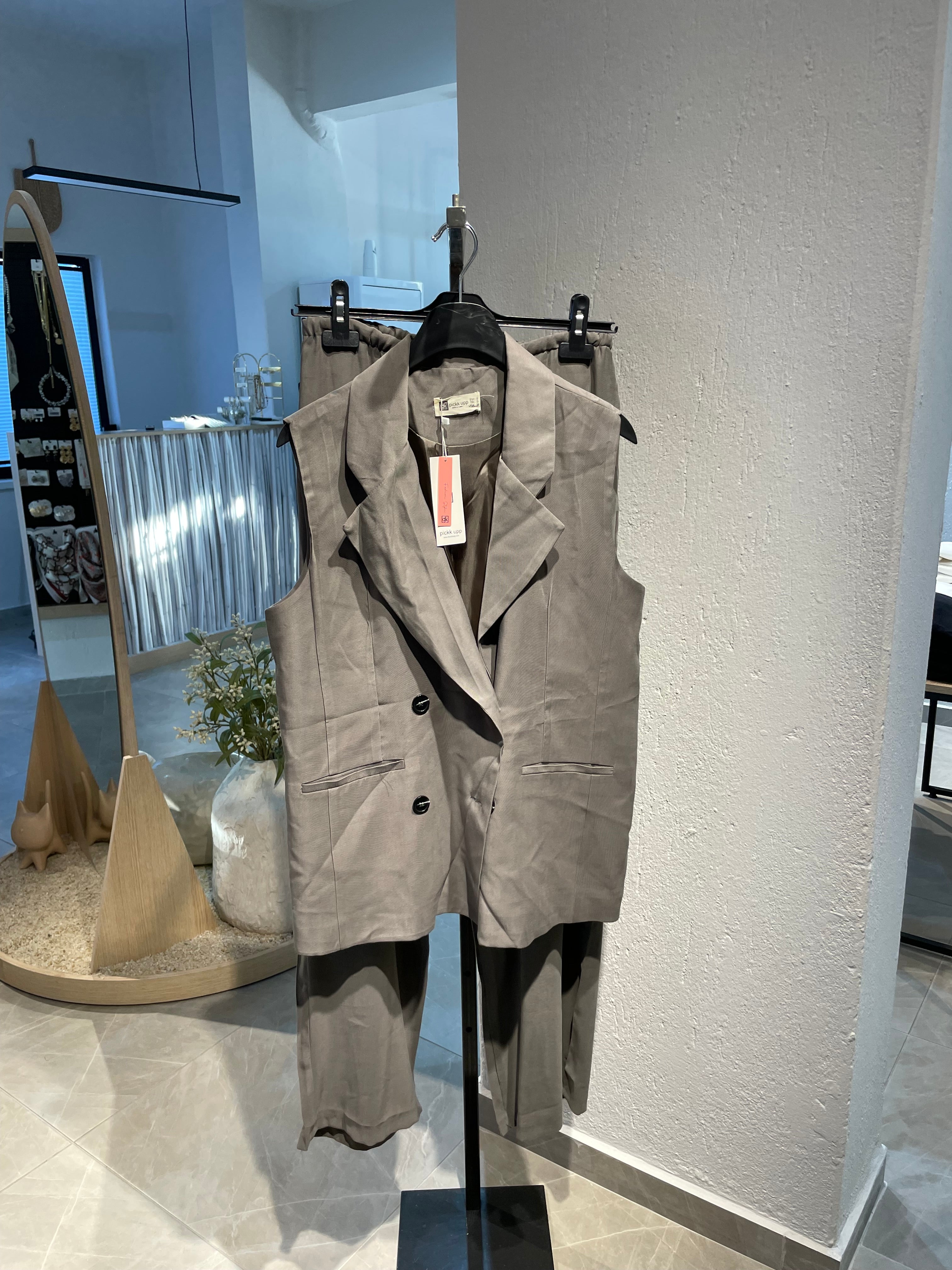 Oversize Alt-Üst Yelekli Takım