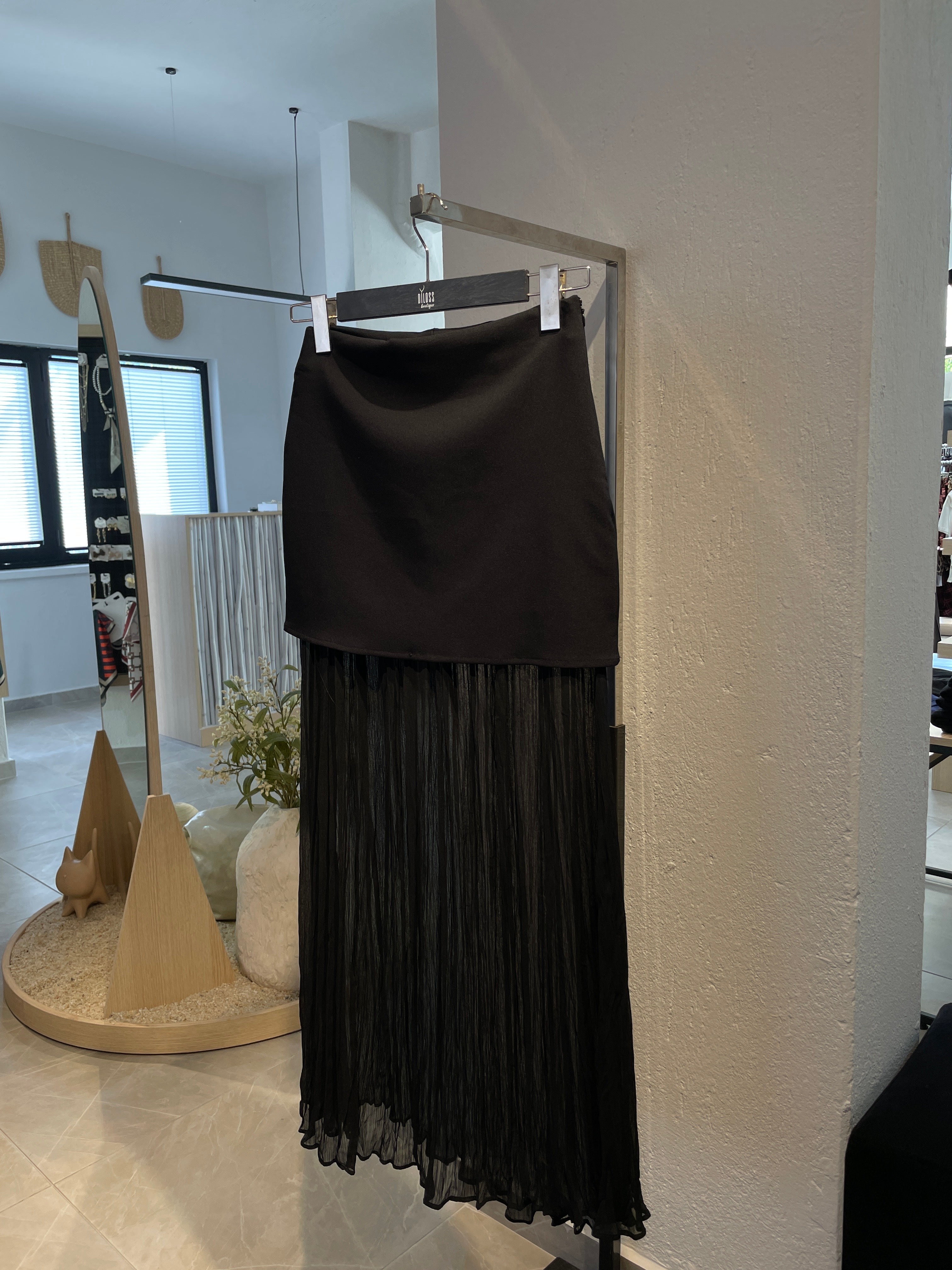 Düz Tül Detaylı Etek