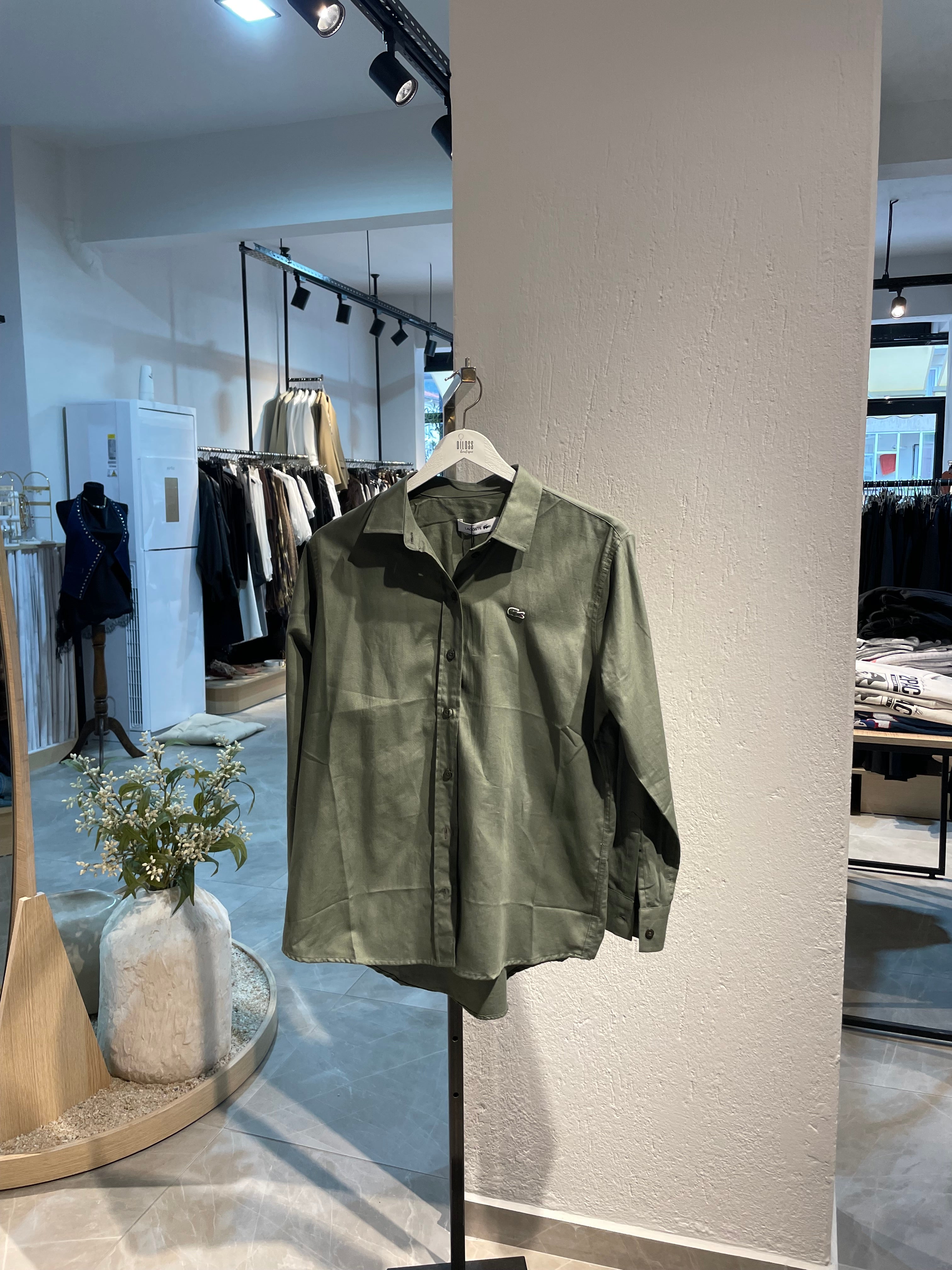 Markalı Rahat Kesim Gömlek