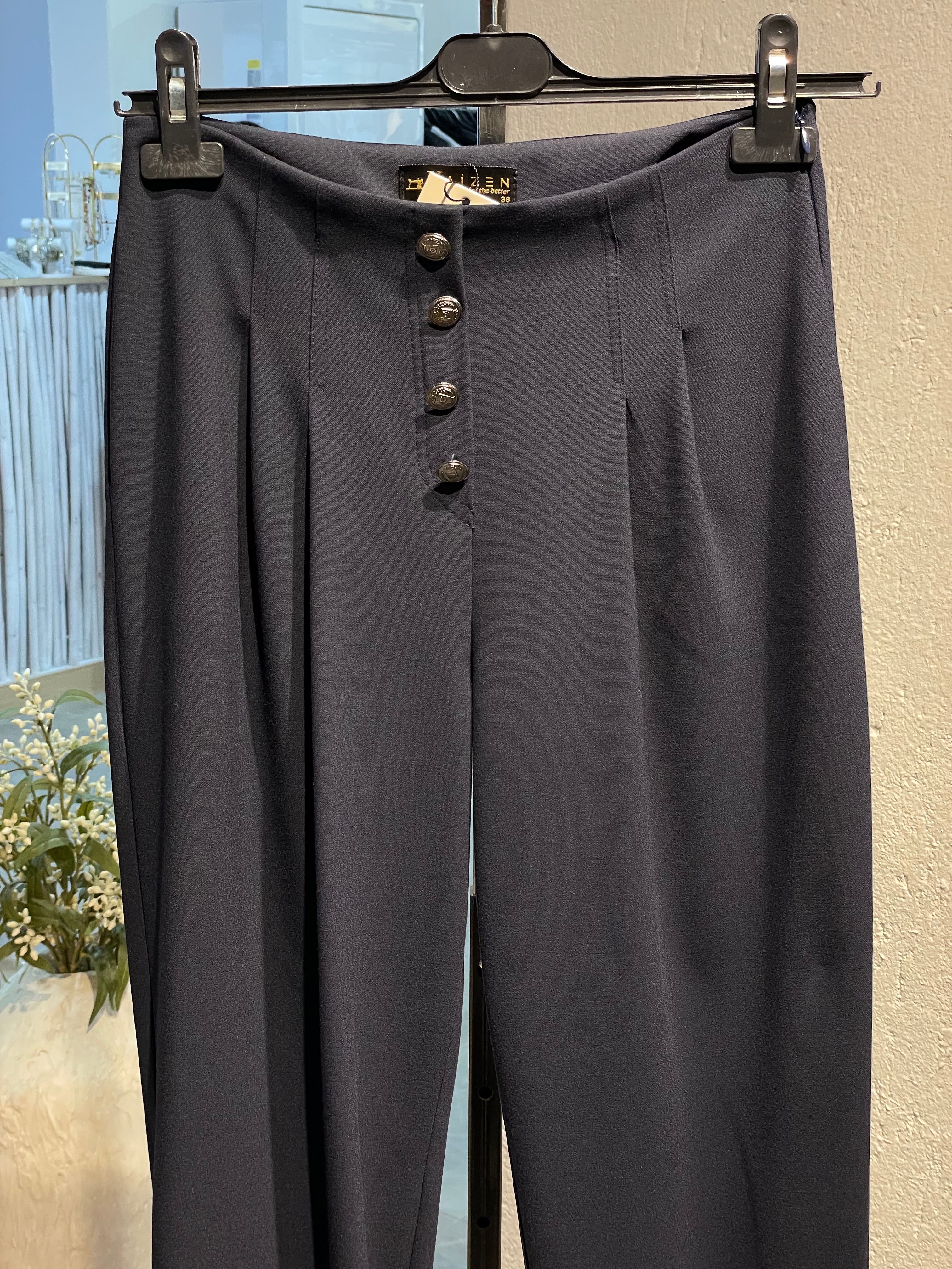 Lacivert Düğme Detaylı Havuç Kesim Pantolon