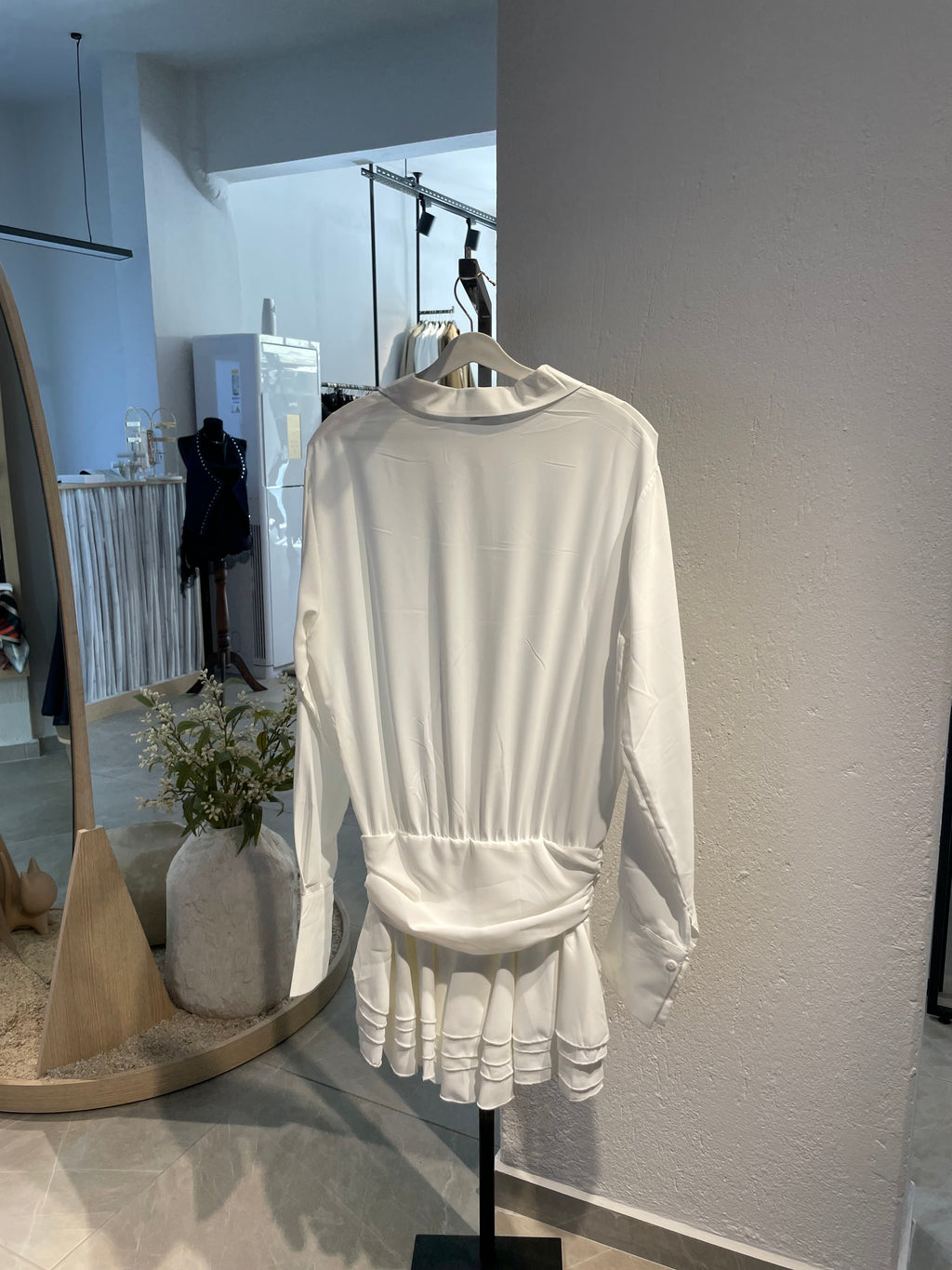 Beyaz Bohem Dökümlü Kısa Elbise