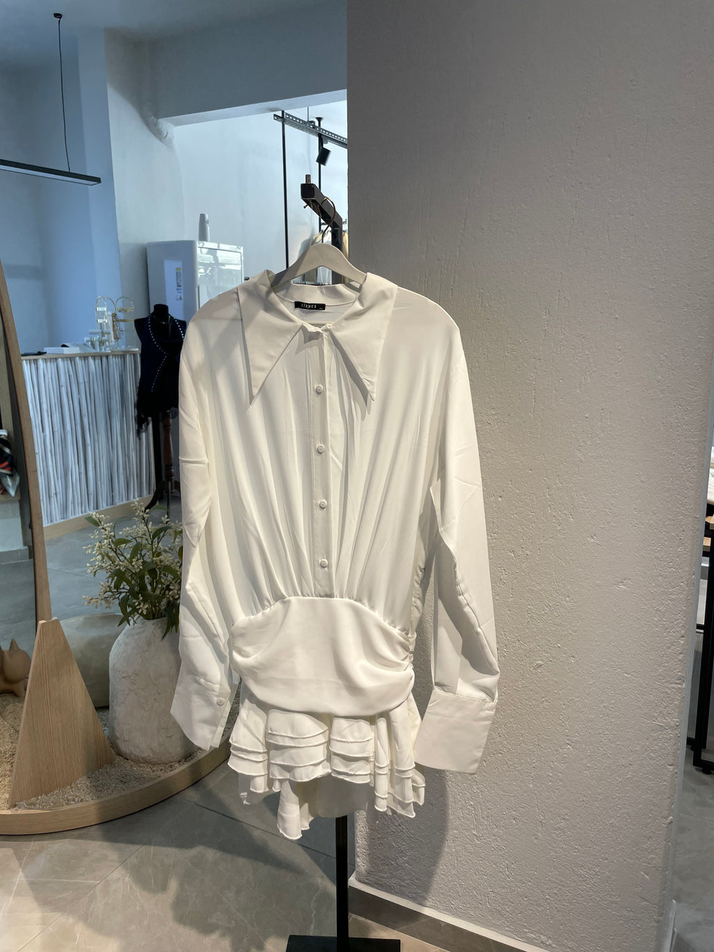 Beyaz Bohem Dökümlü Kısa Elbise