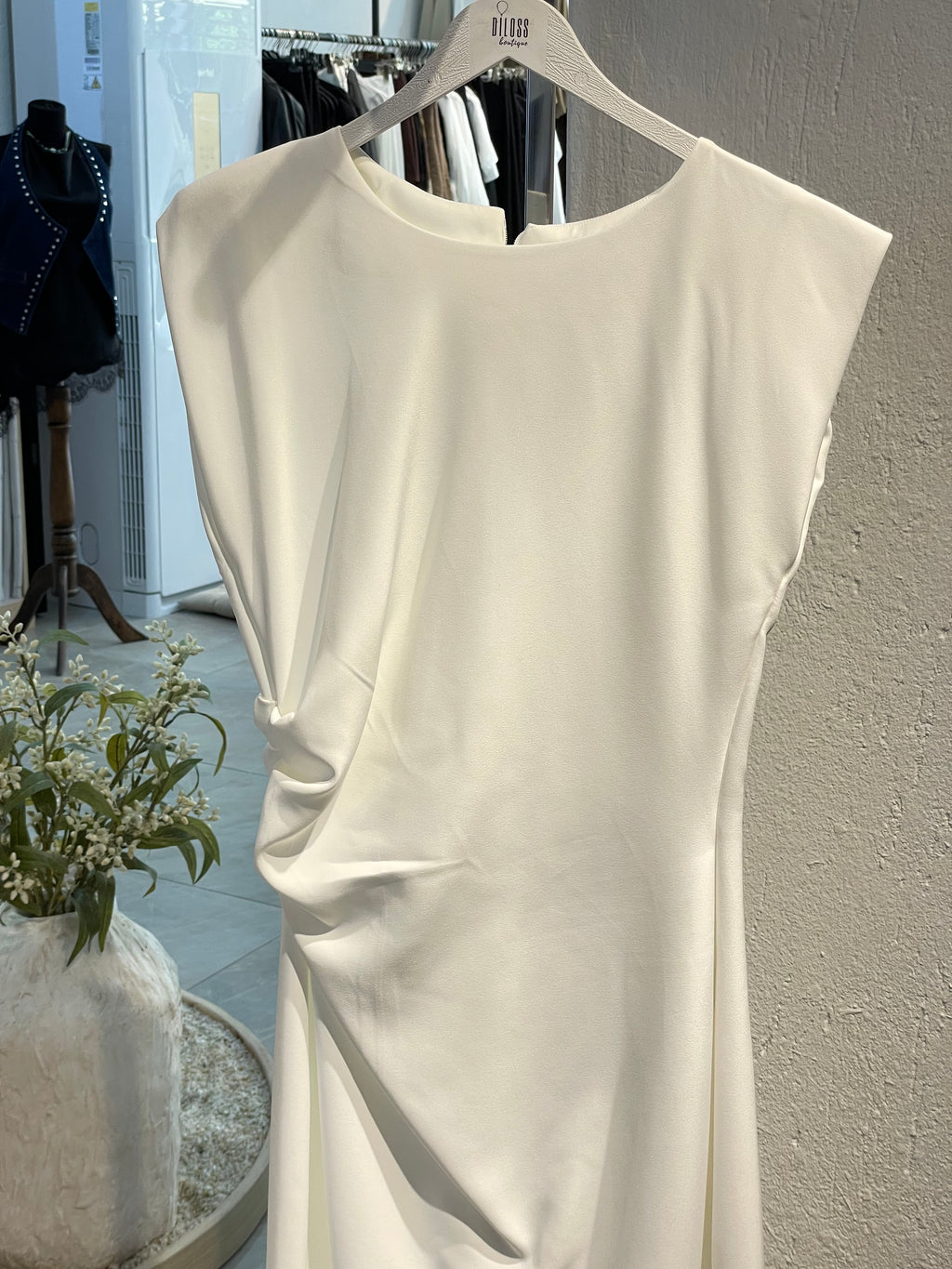 Beyaz Yandan Drapeli Elbise