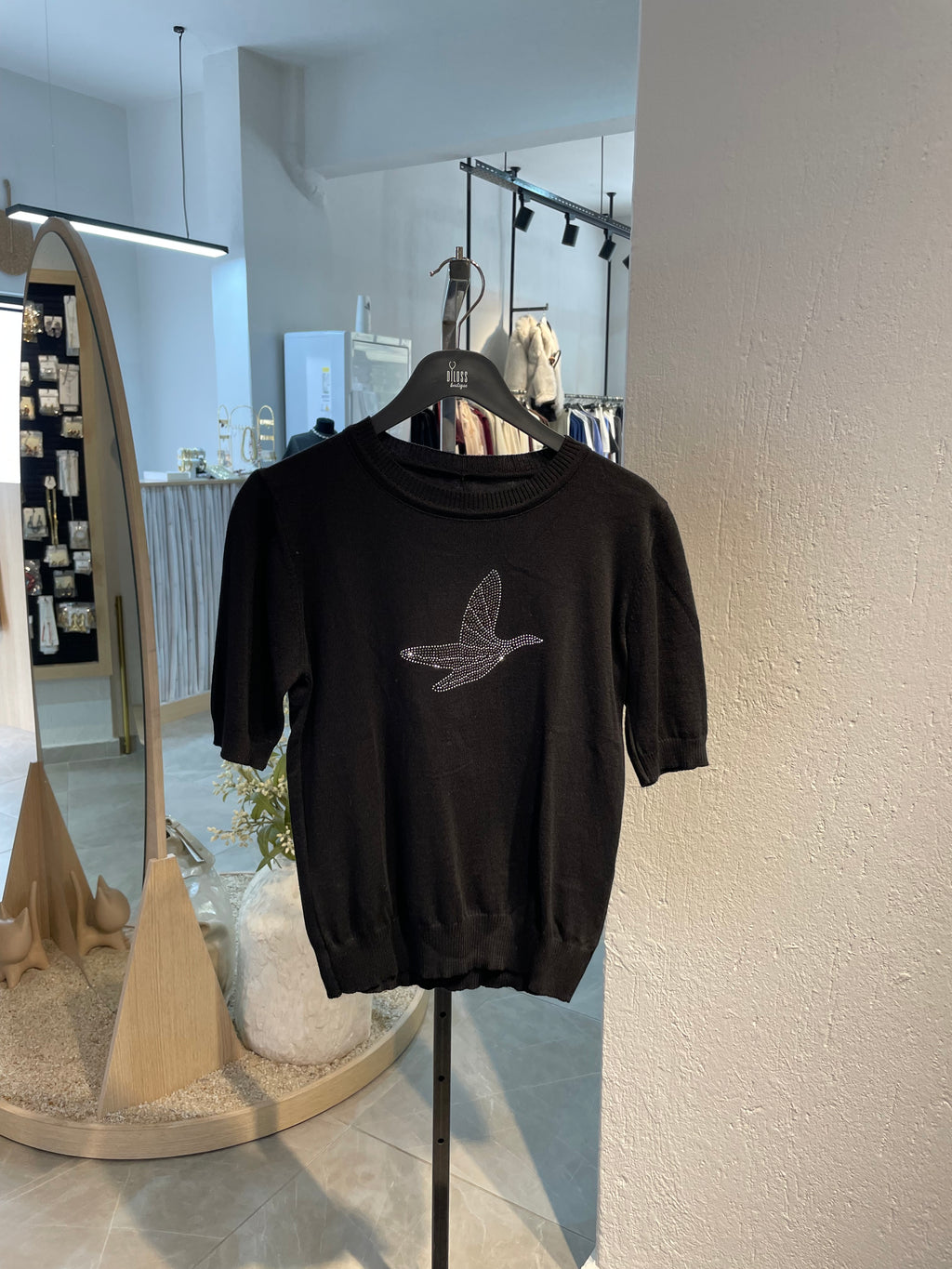 Marka Taş Detay Triko T-Shirt