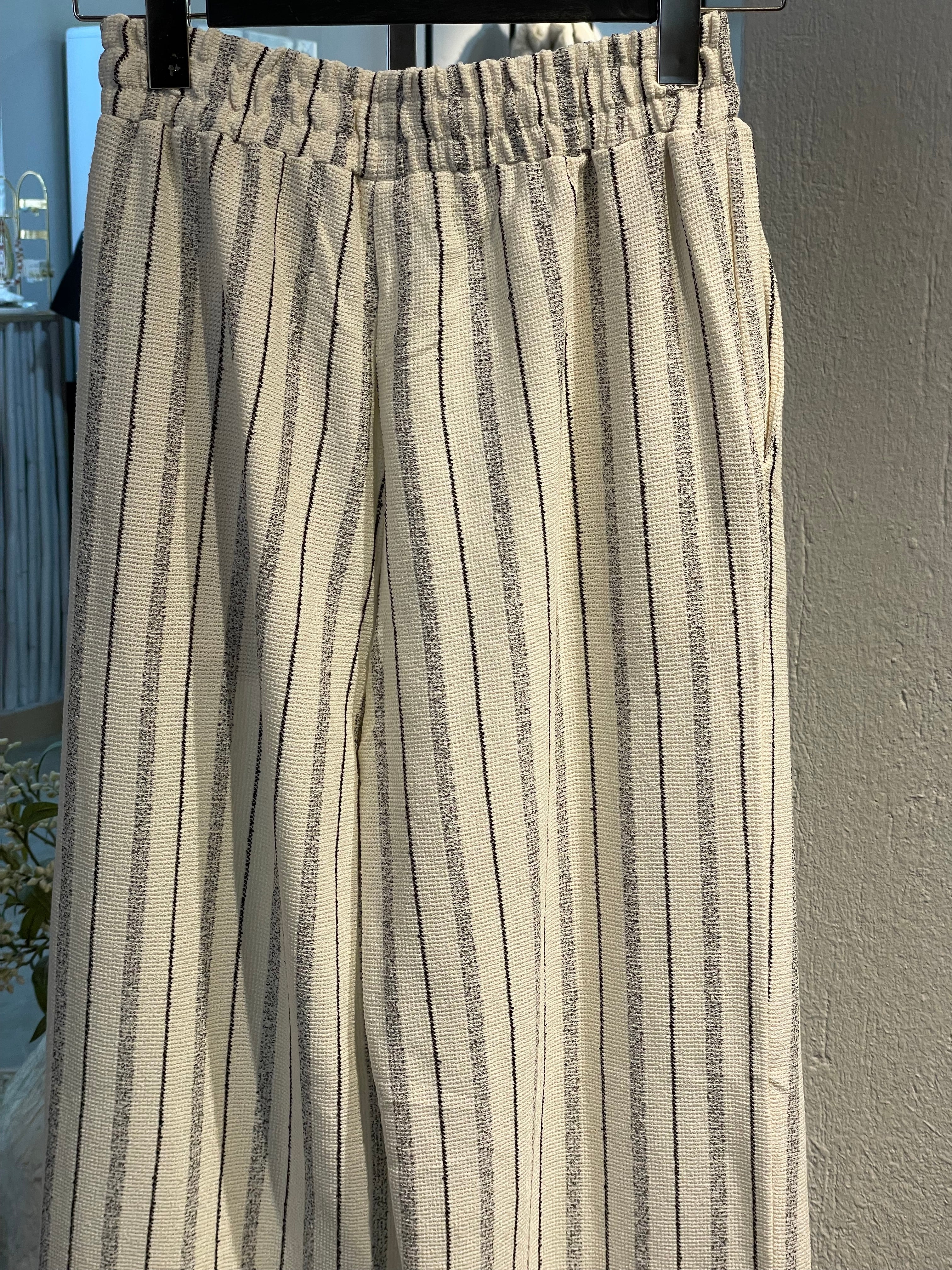 Taş Rengi Çizgili Dokuma Kumaş Alt-Üst Takım