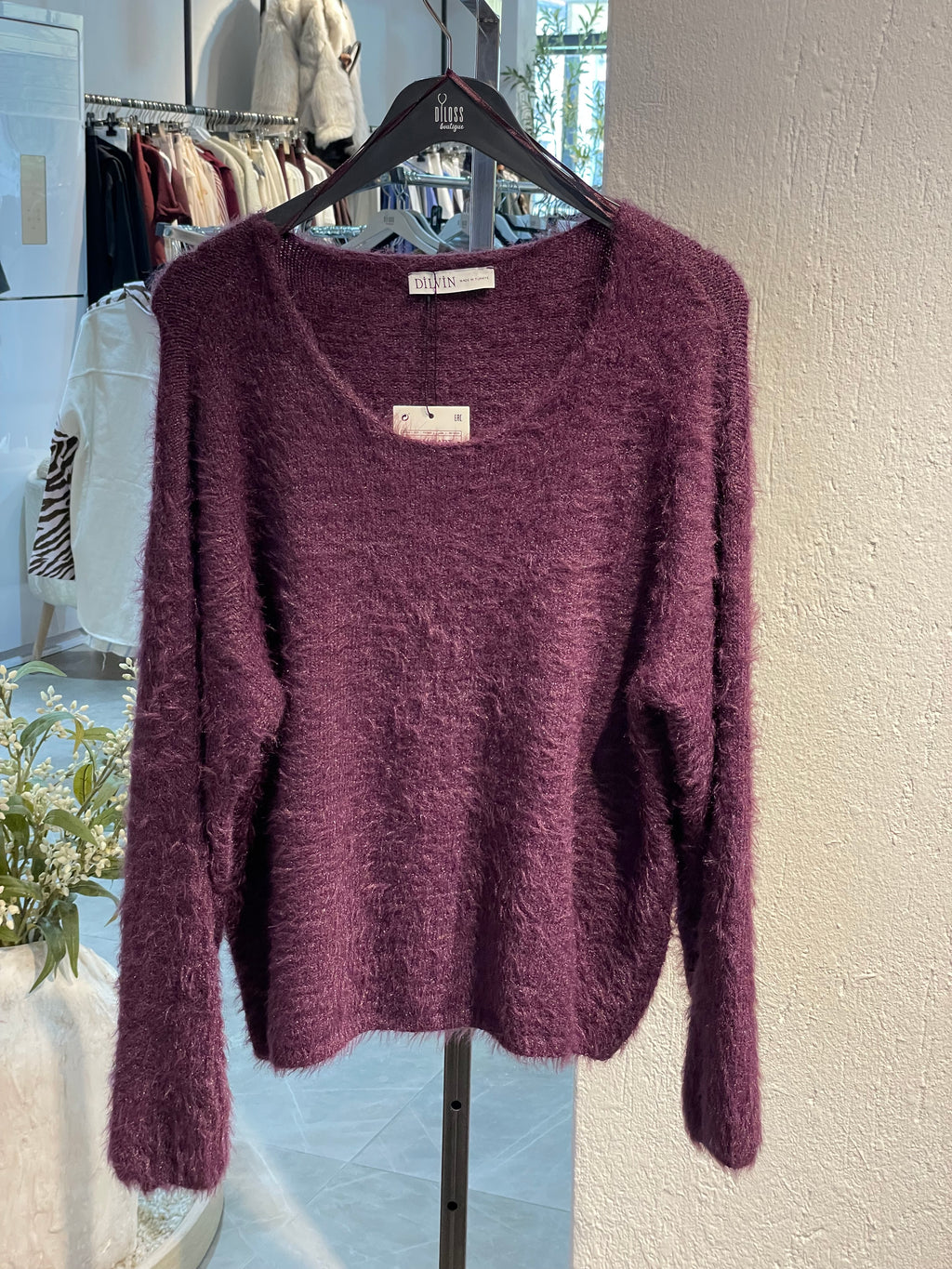 Dlvn Kayık Yaka Yumuşak Dokulu Triko Kazak