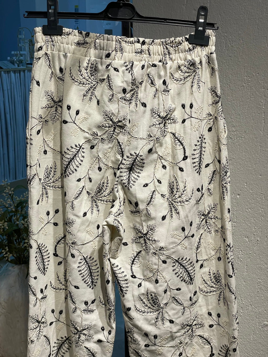 Çiçek Desenli Dokuma Uzun Pantolon