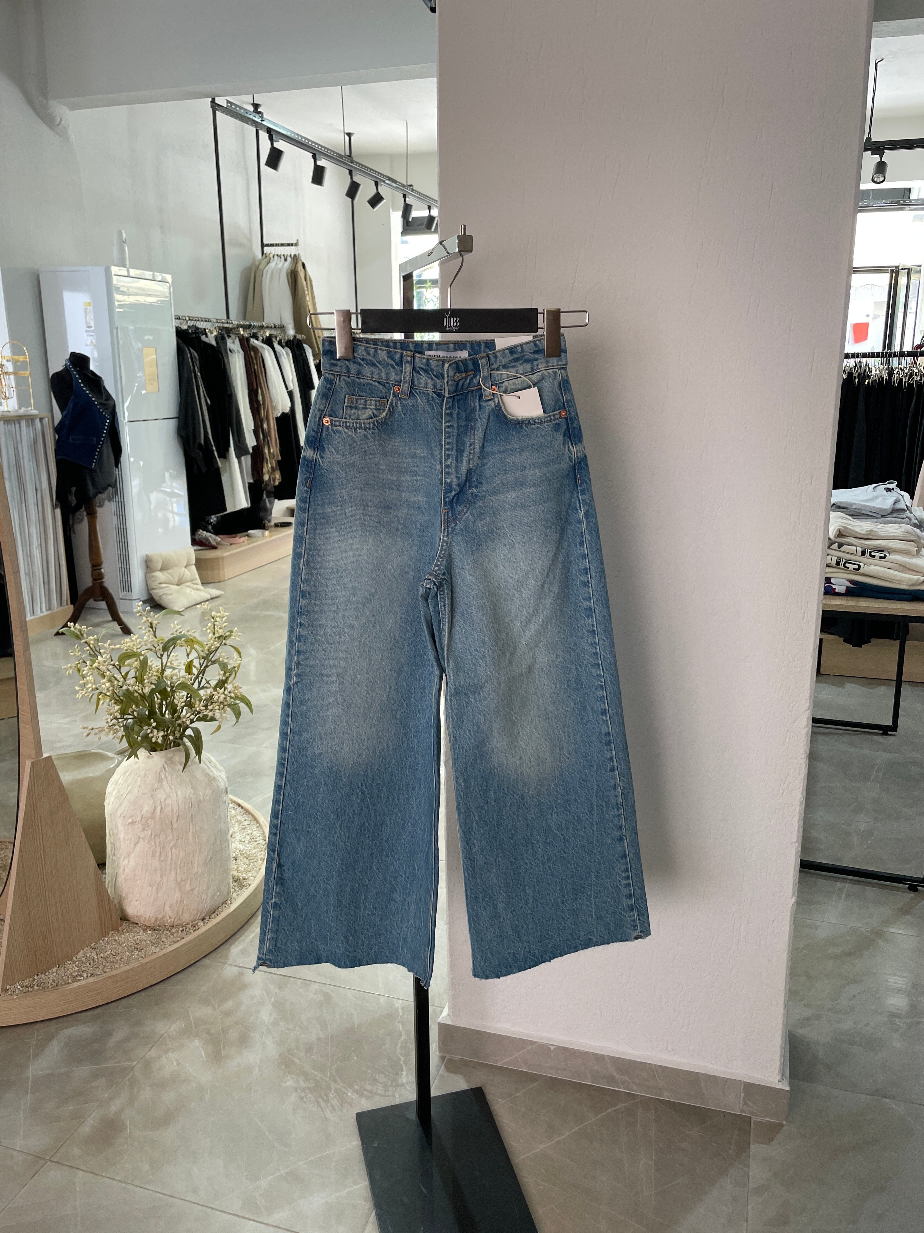 Marka Bol Paça Mavi Jean