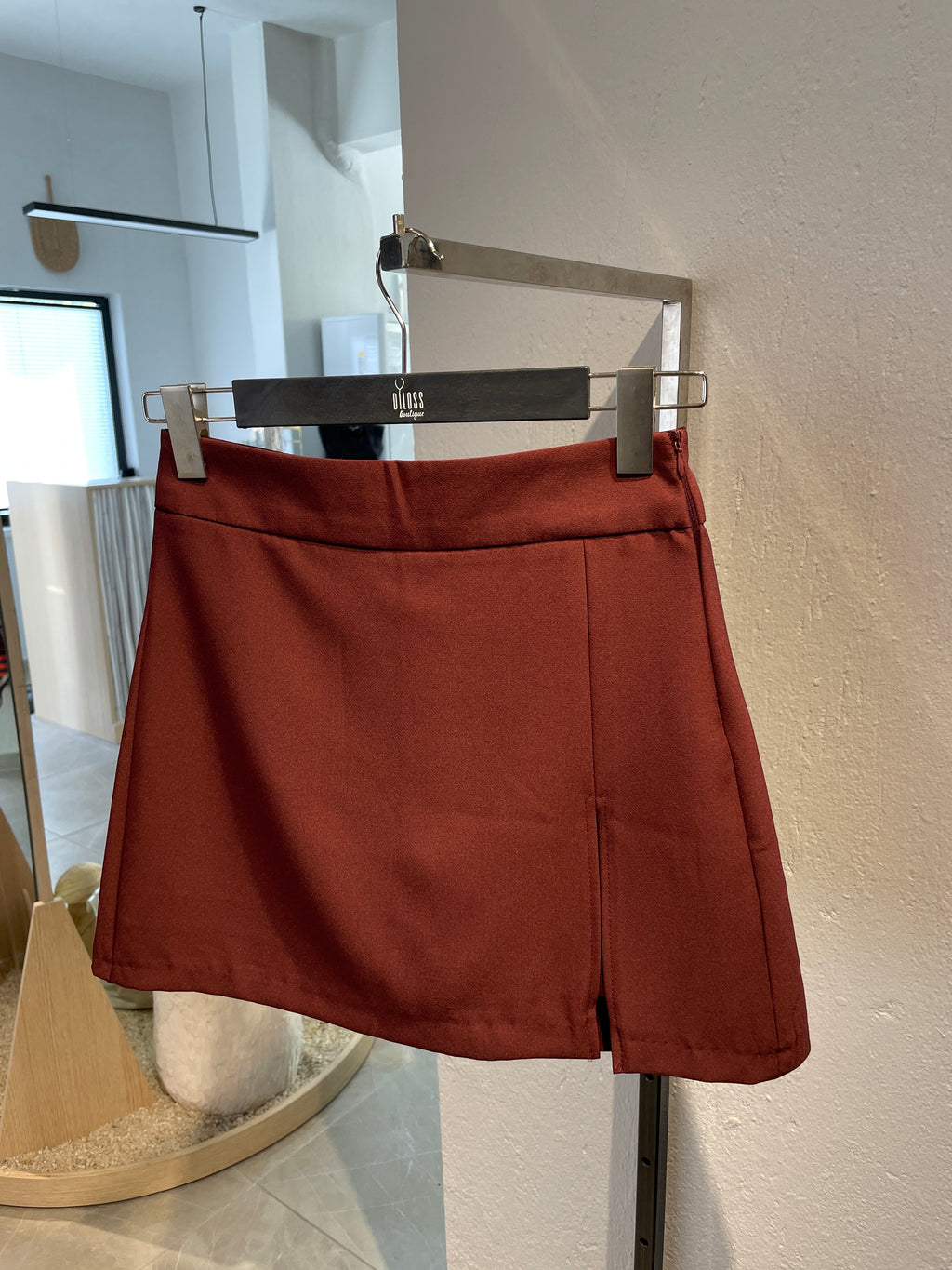 Siyah Yırtmaçlı Şort Etek