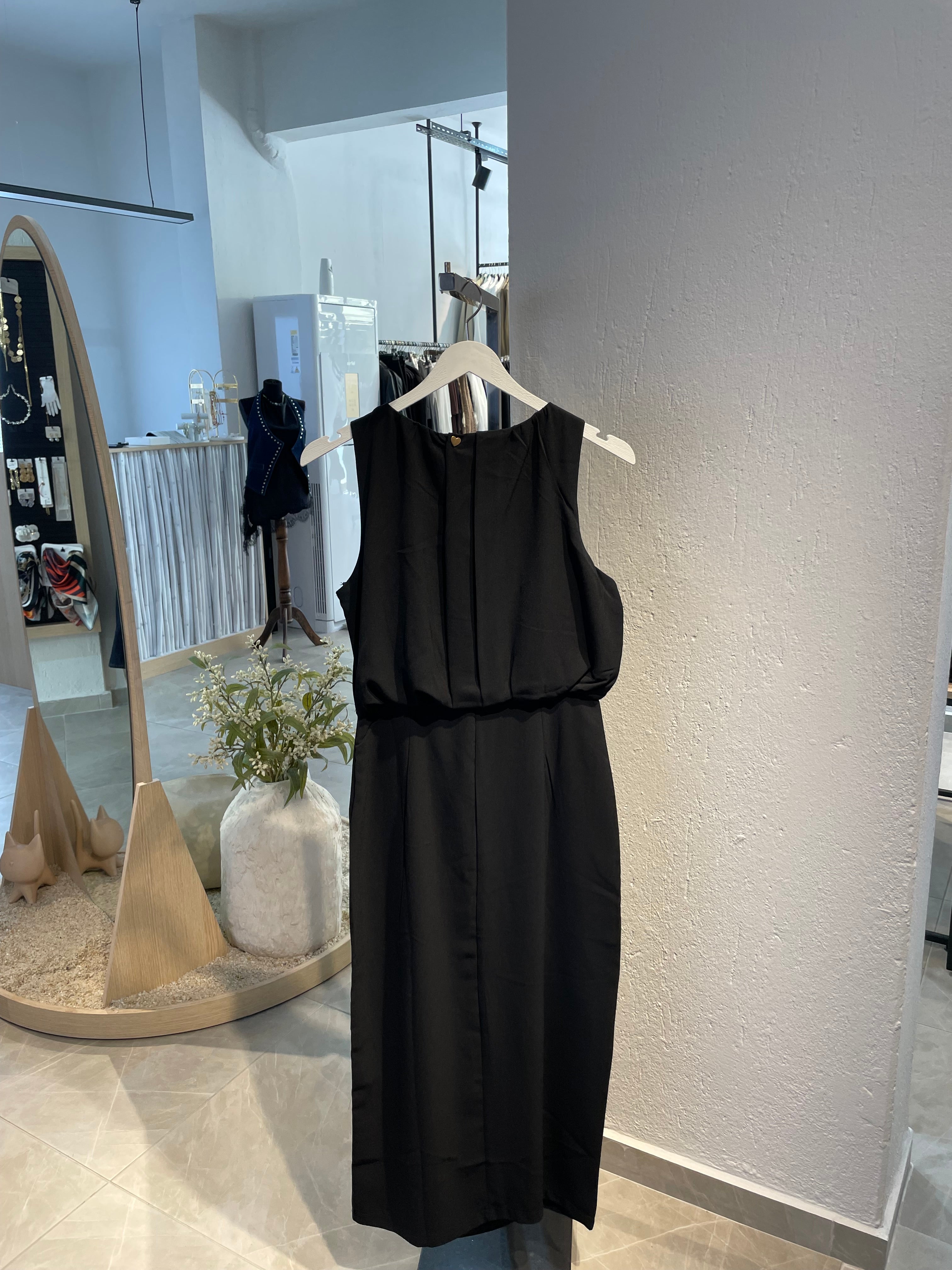 Önden Yırtmaç Büzgülü Elbise