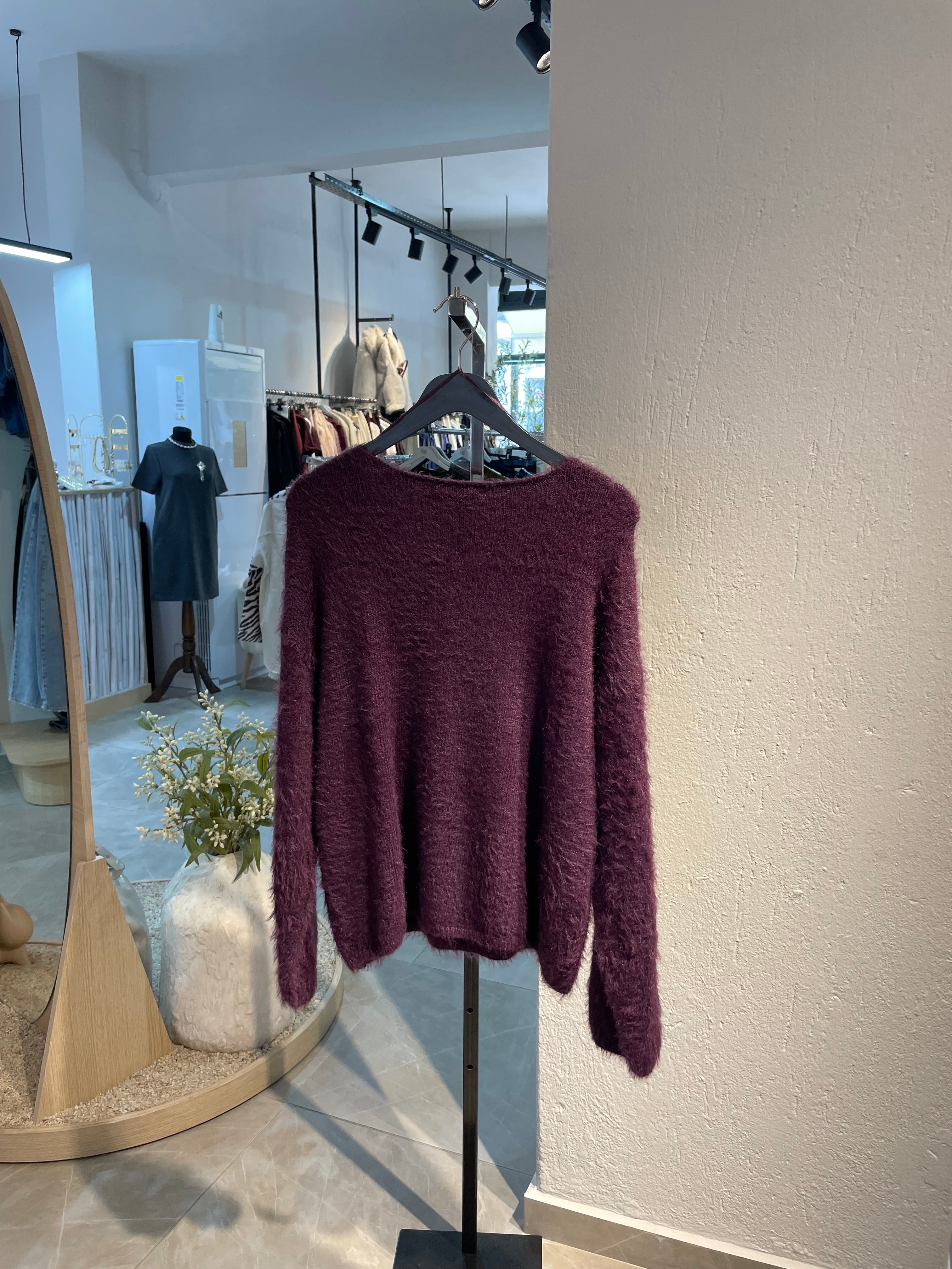 Dlvn Kayık Yaka Yumuşak Dokulu Triko Kazak