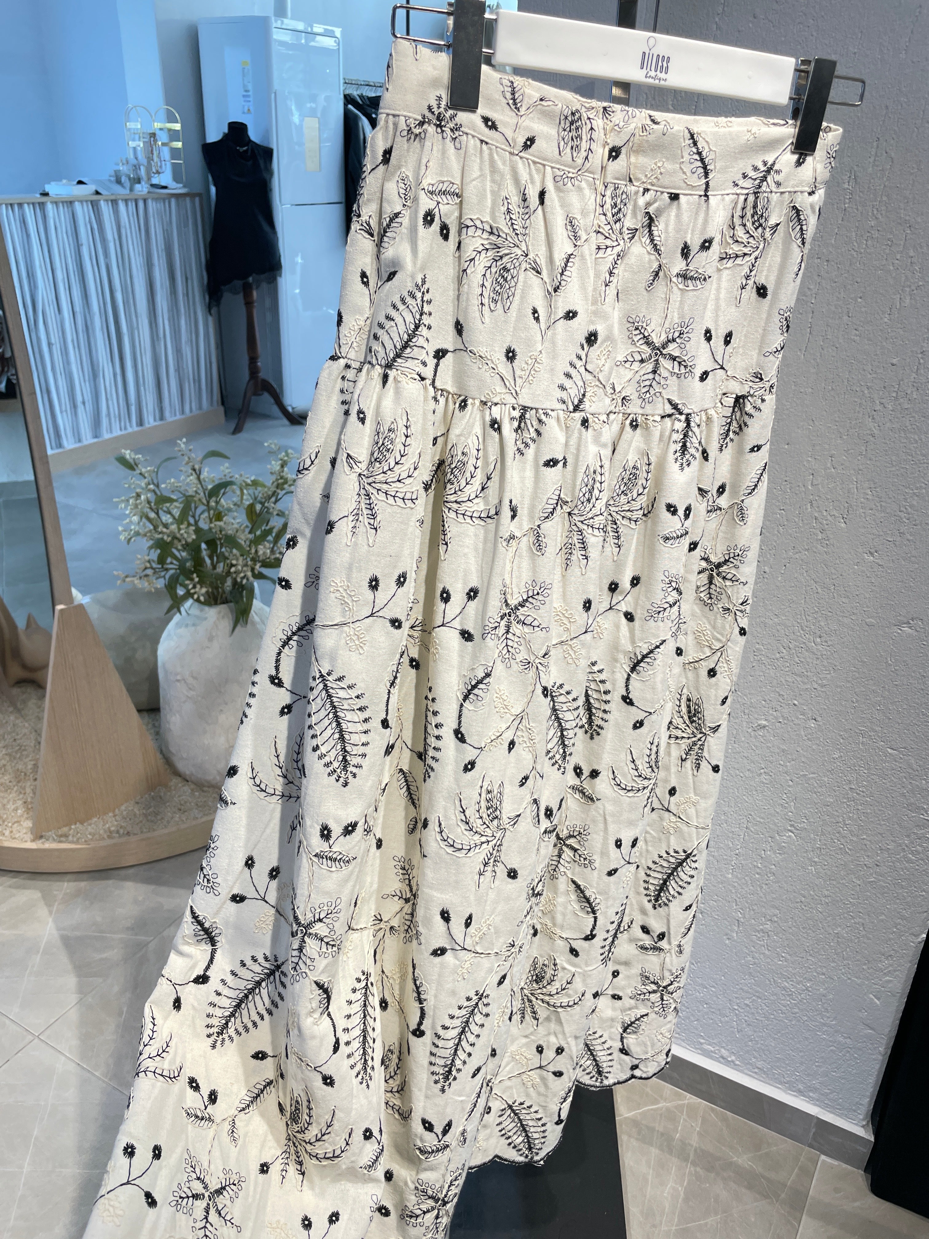 Çiçek Desenli Dokuma Uzun Etek