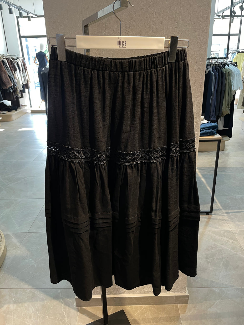 Dantel Detaylı Uzun Etek