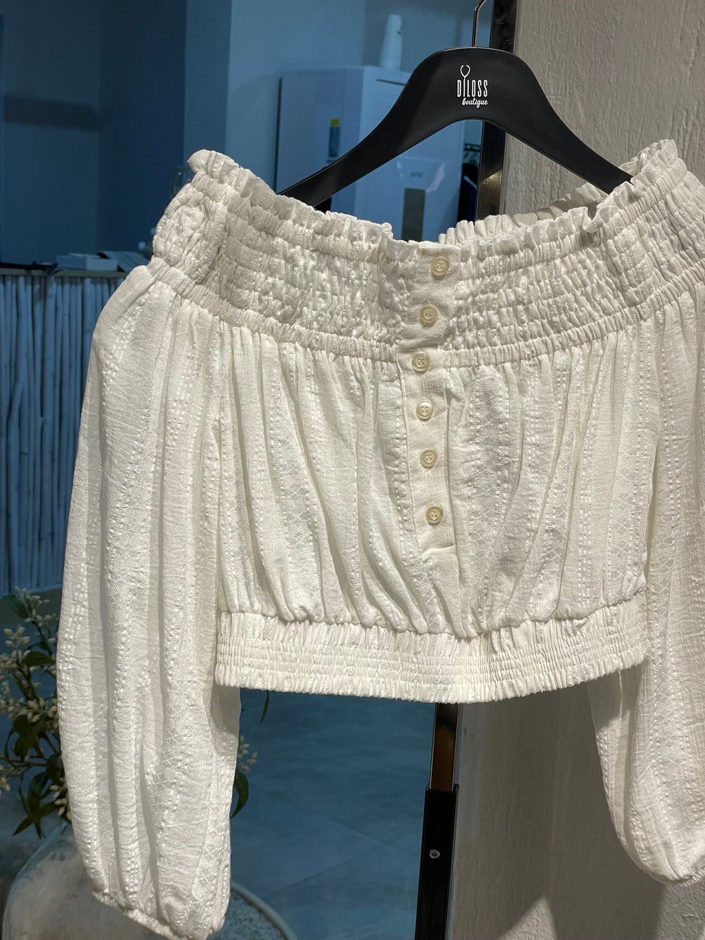 Dilvin Omzu Açık Düğmeli Üst