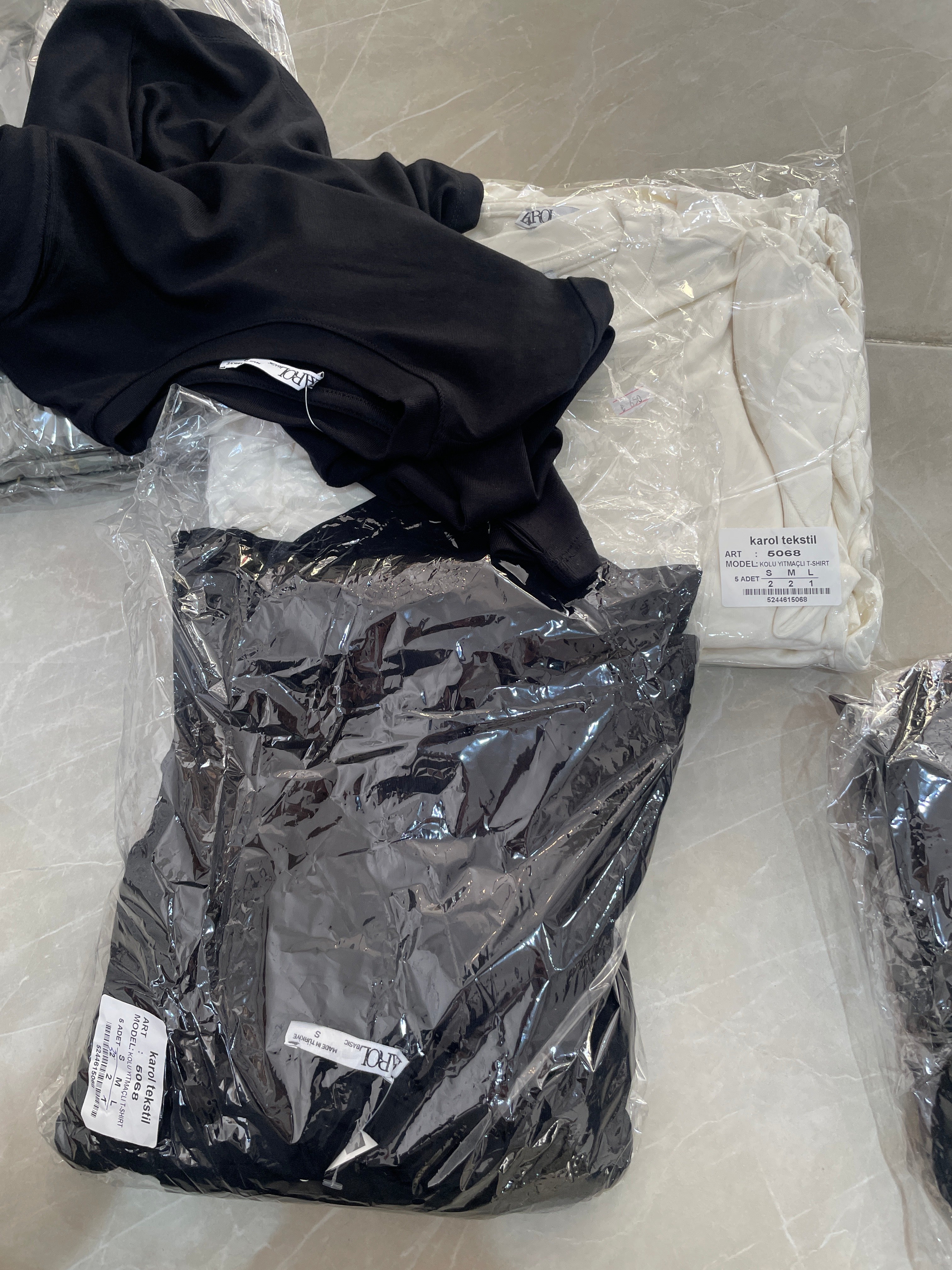 Penye Parmak Geçme Detaylı Üst