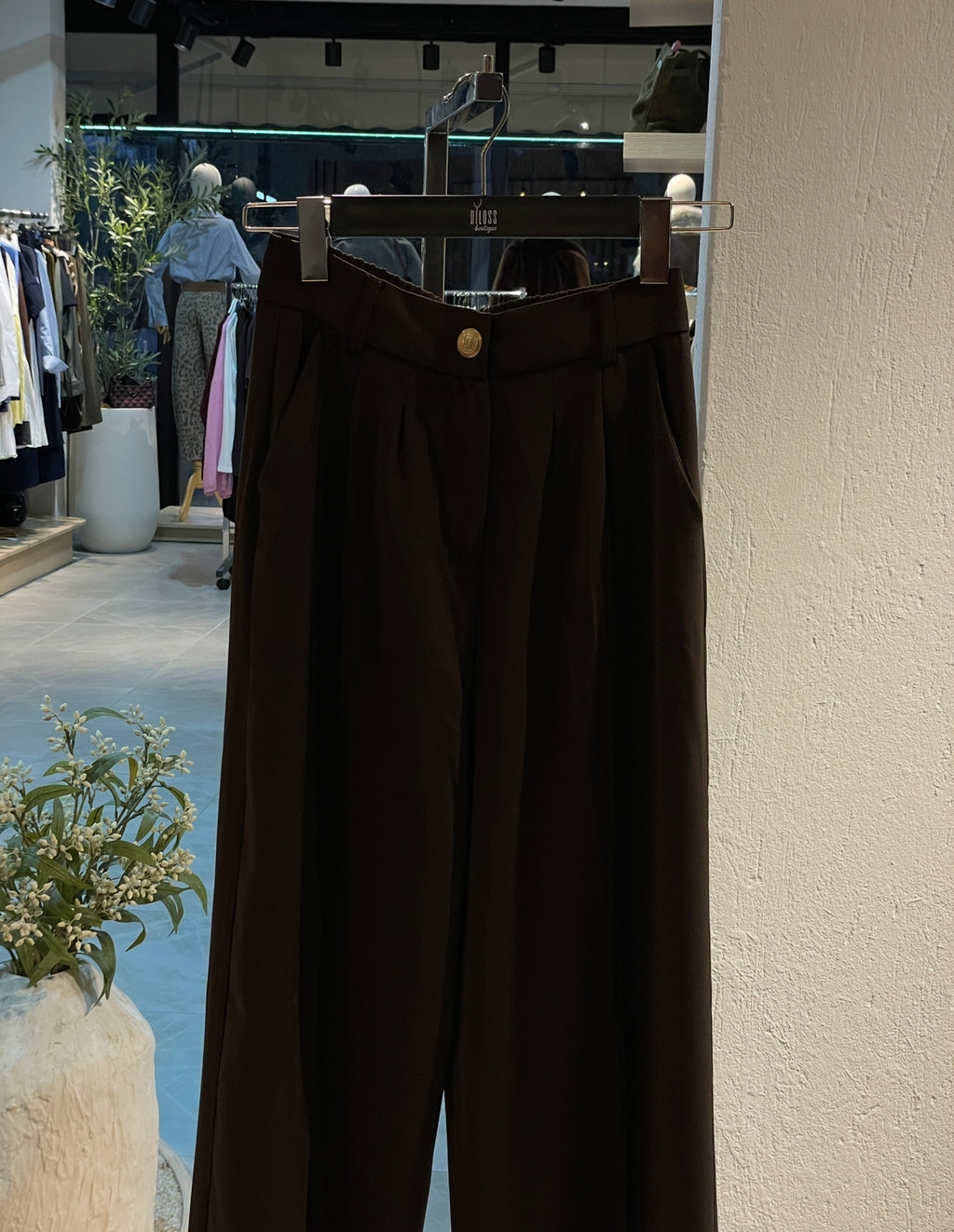 Gold Düğme Detay Düz Kesim Kumaş Pantolon