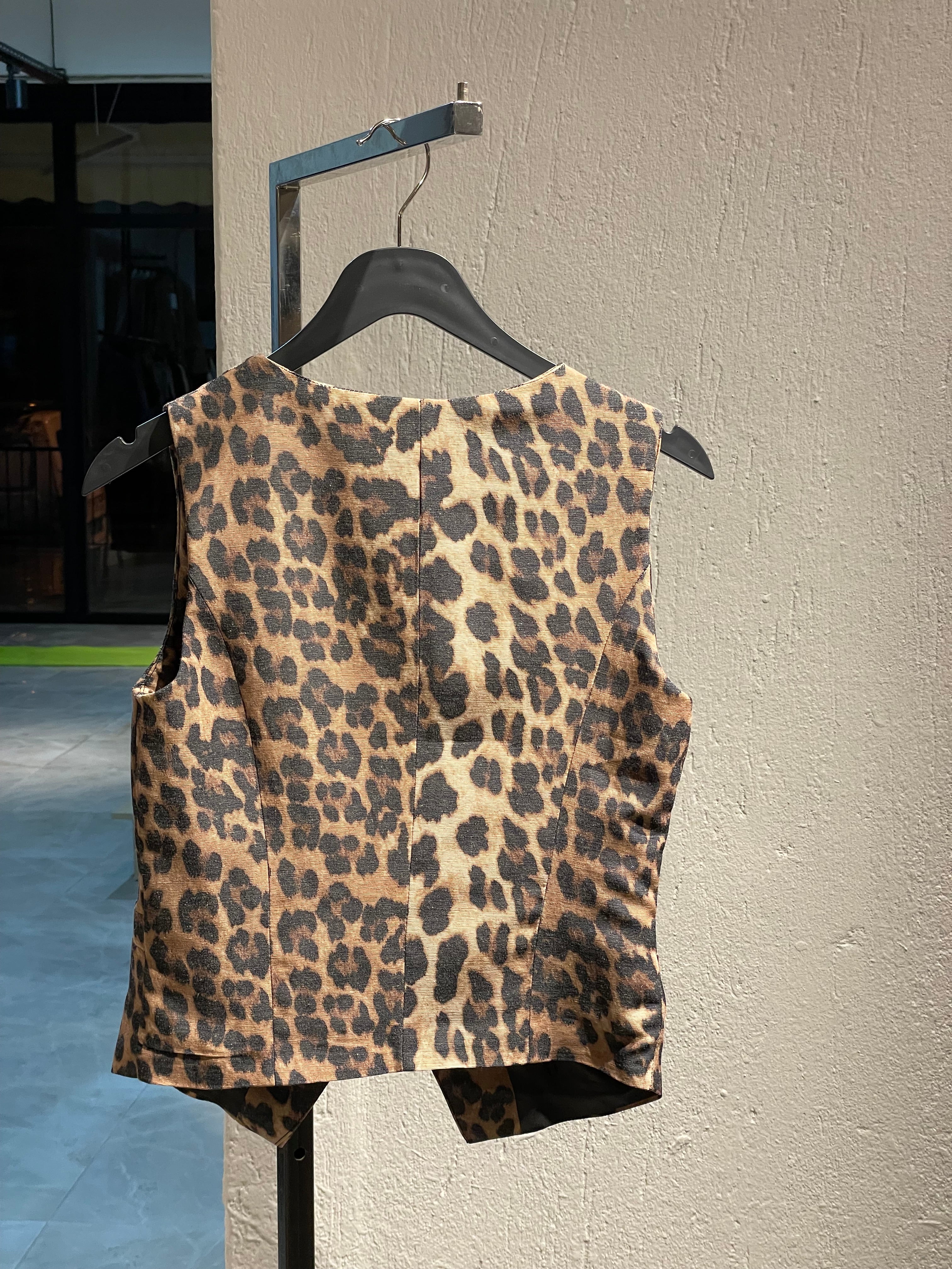 Leopar Desenli Kısa Yelek