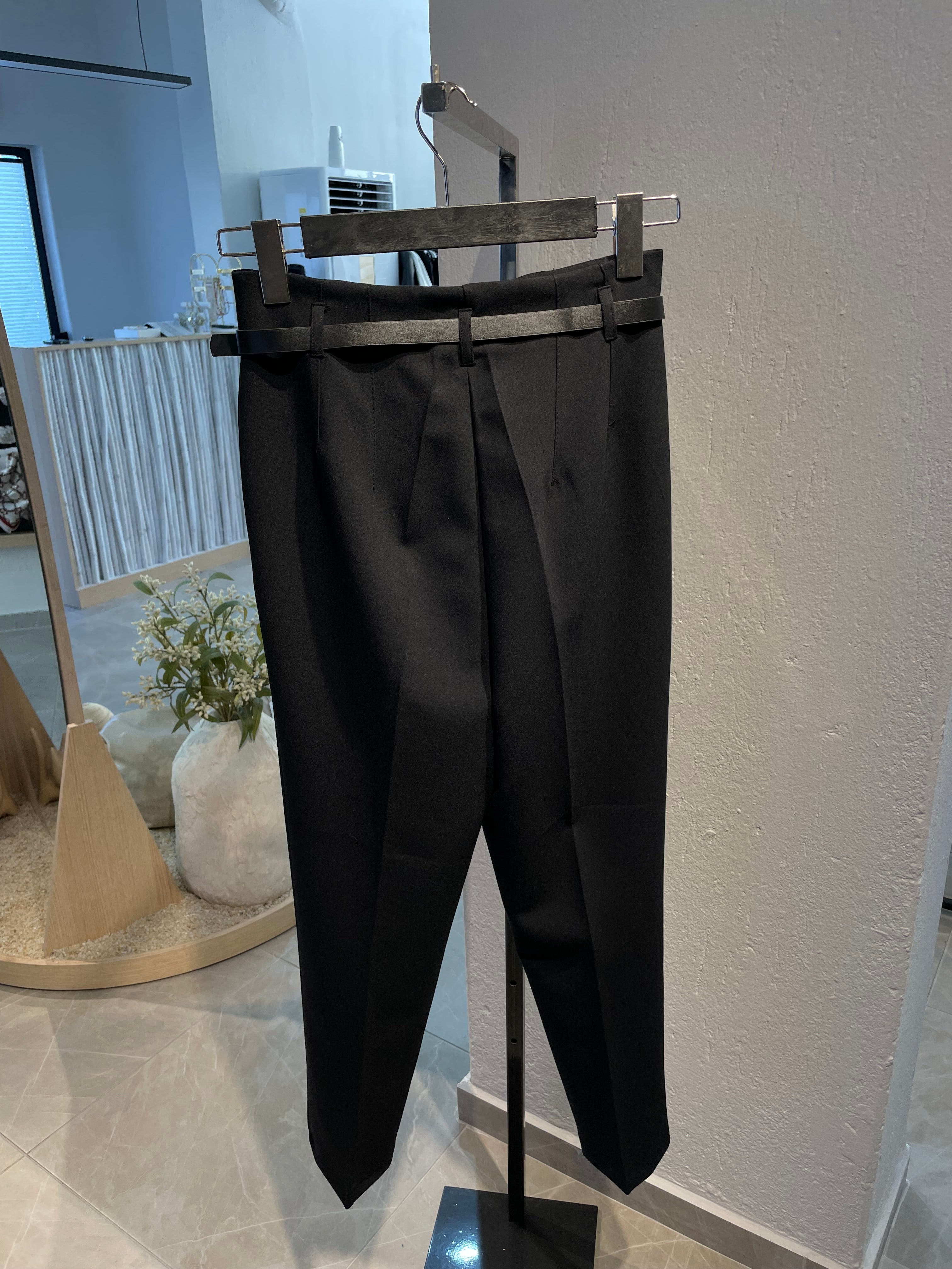 Kemerli Havuç Pantalon