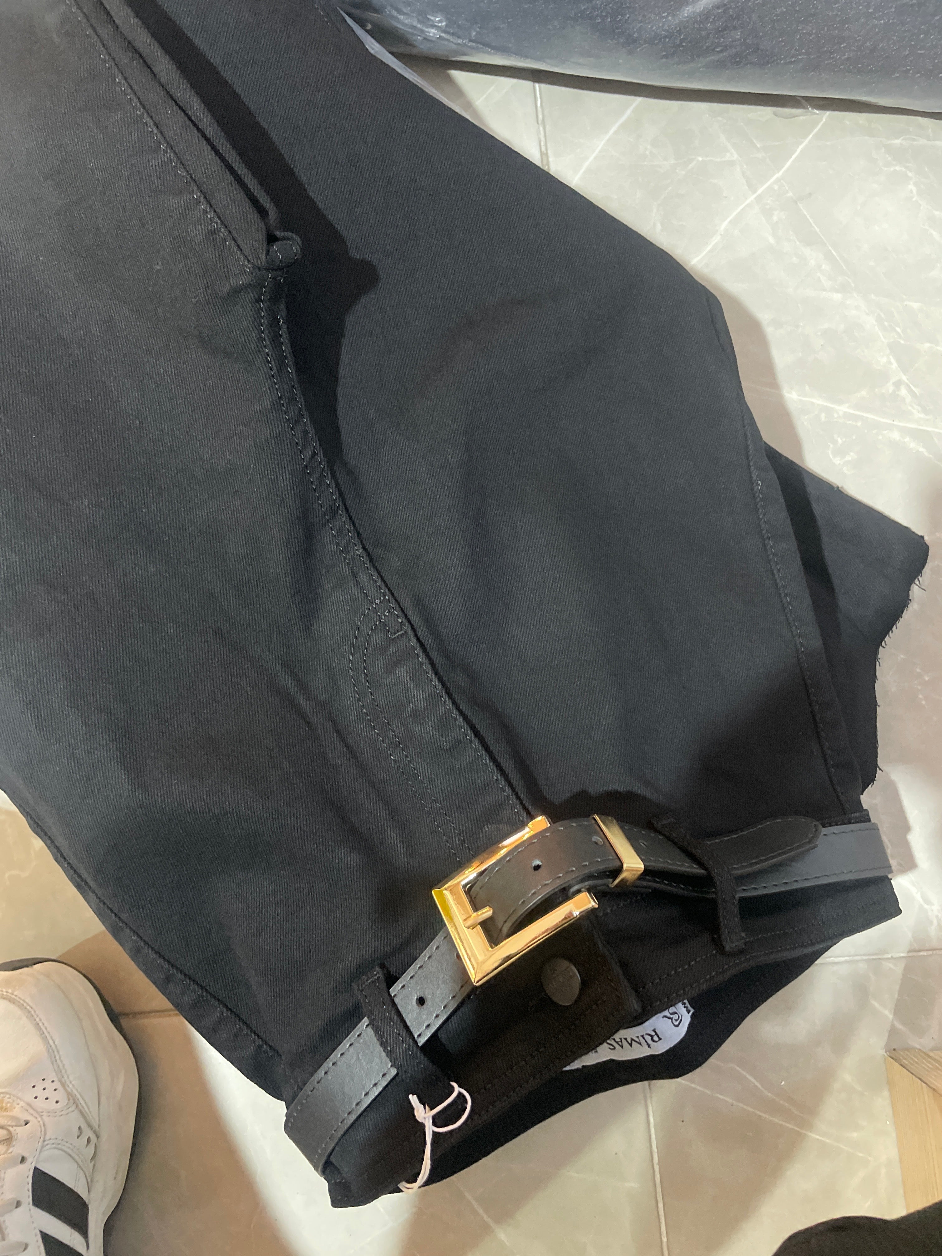 Paça Kesimli Kemerli Pantolon