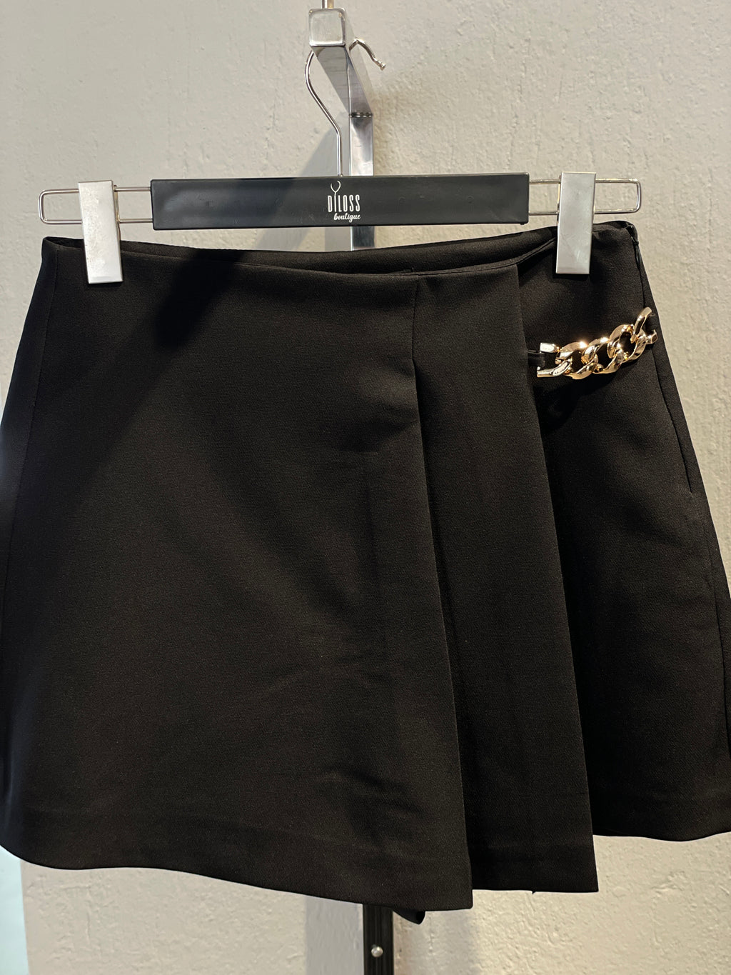 Zincir Detaylı Şort Etek