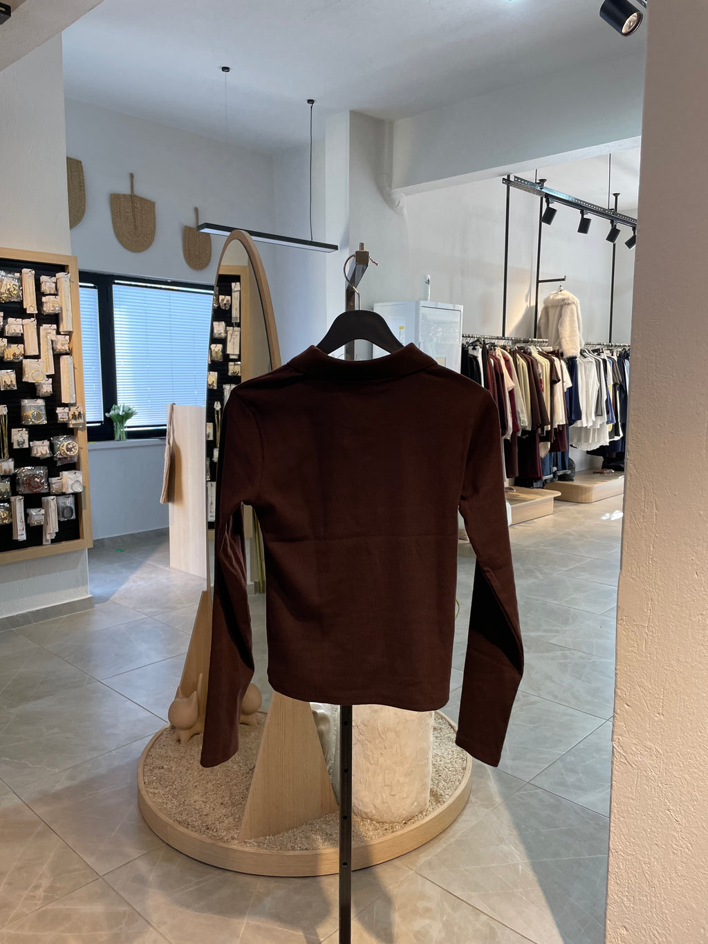 Önü Daş Detay Bluz