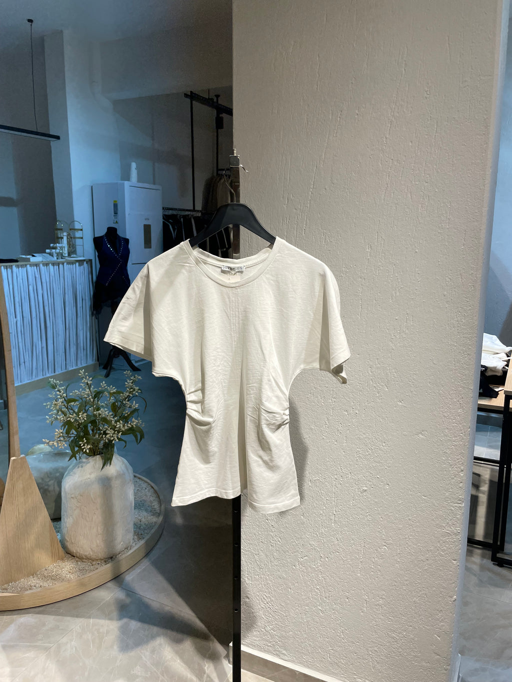 Dilvin Belden Oturtmalı Beyaz Üst