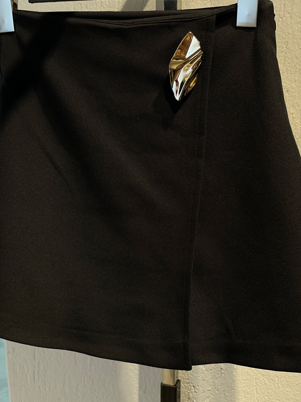 Toka Detaylı Şort Etek