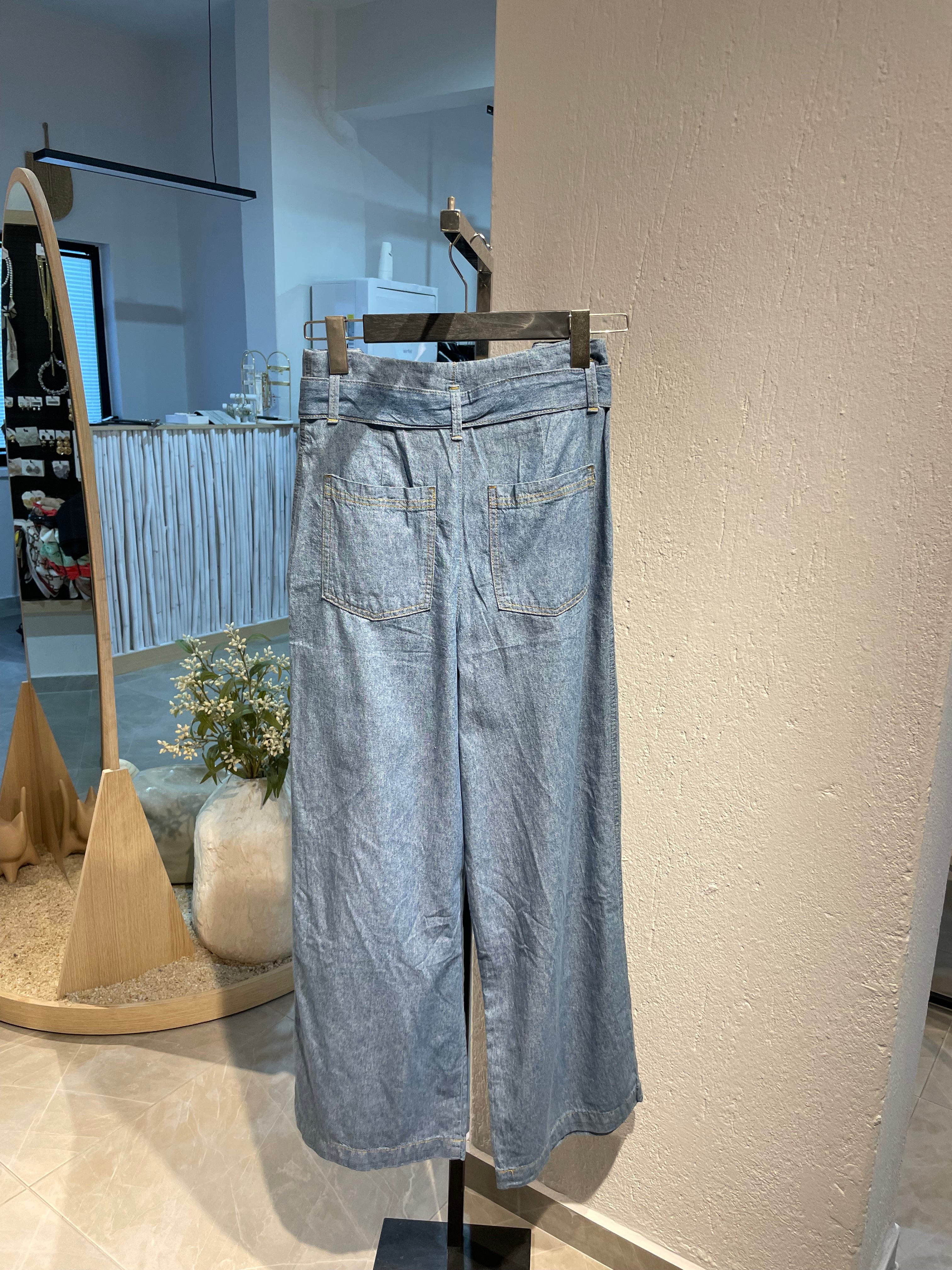 Belden Bağlamalı Bol Paça Jean