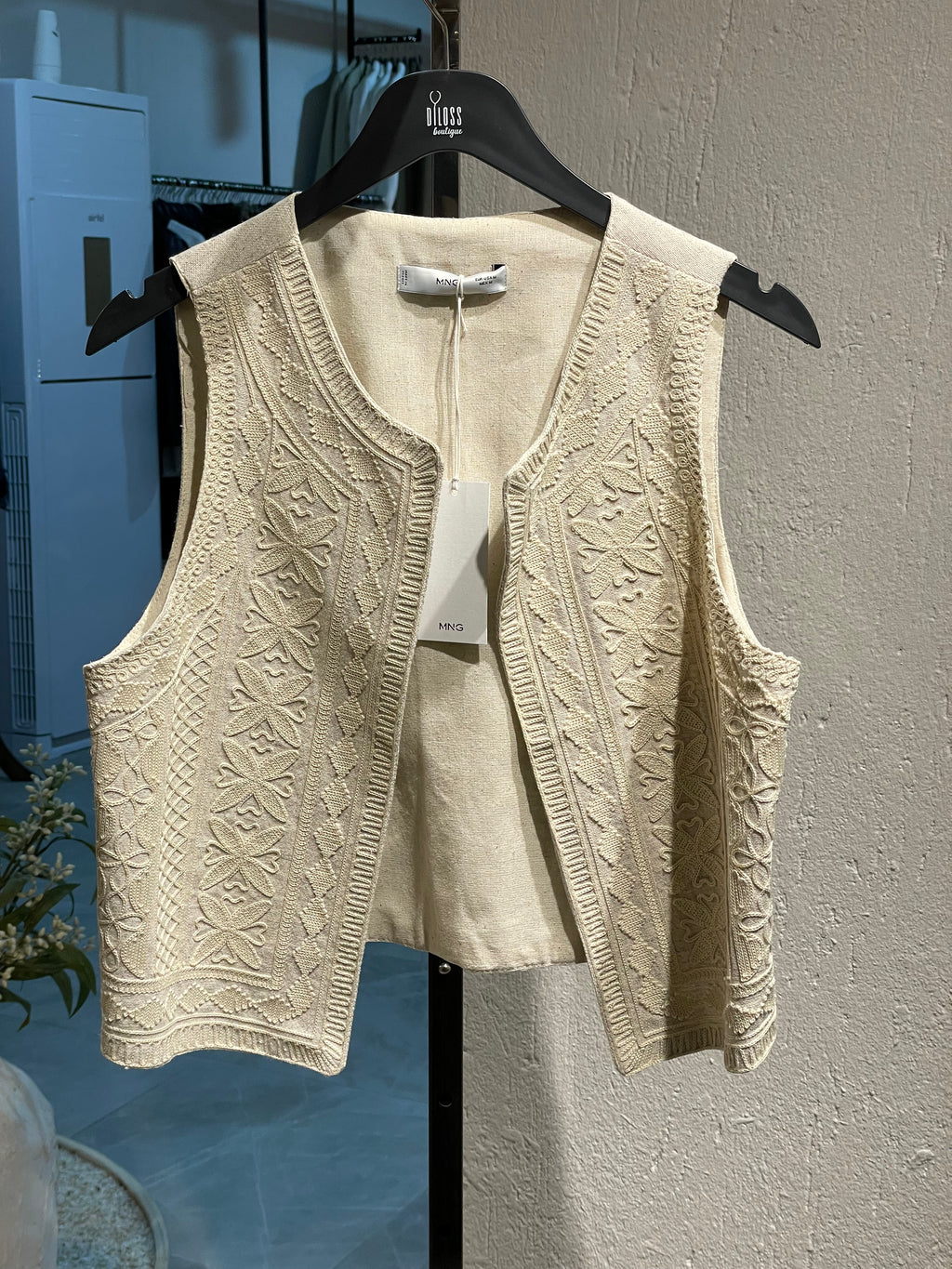 Nakış Detaylı Yelek