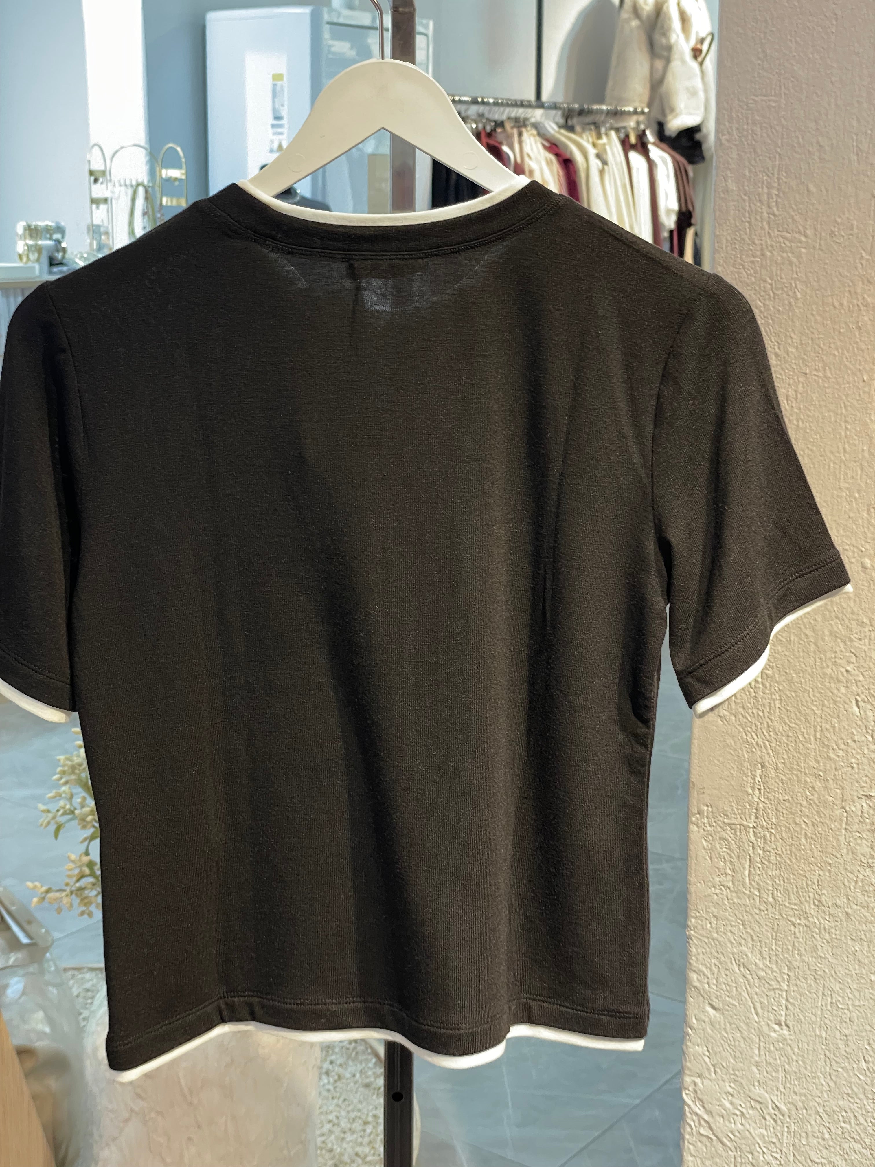 İki Renkli Kısa Kol T-Shirt