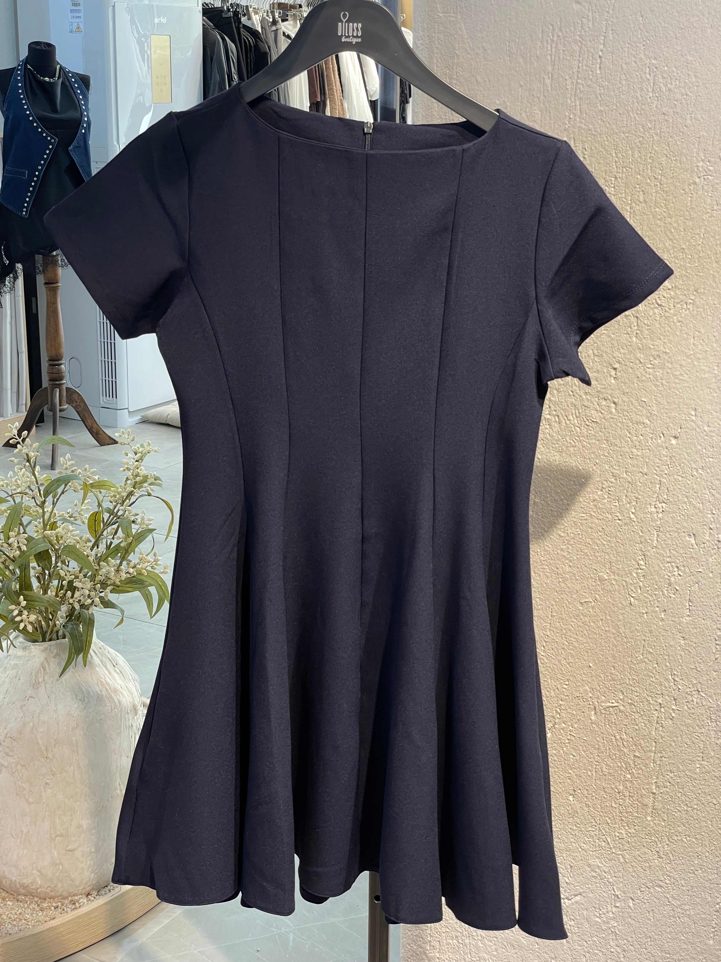 Şeritli Kısa Elbise